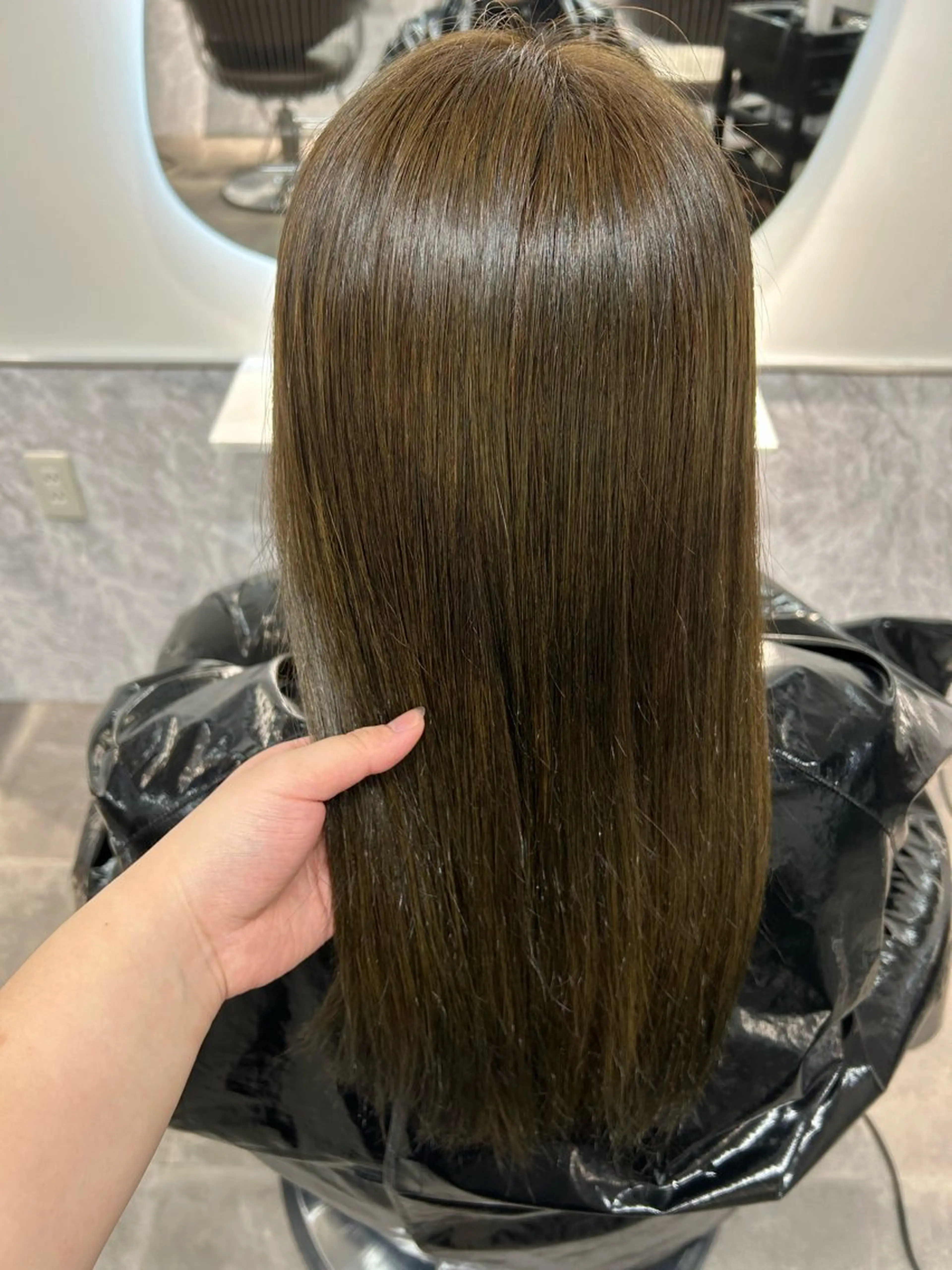 ロング カラー Afinar／ ユイカのヘアスタイル