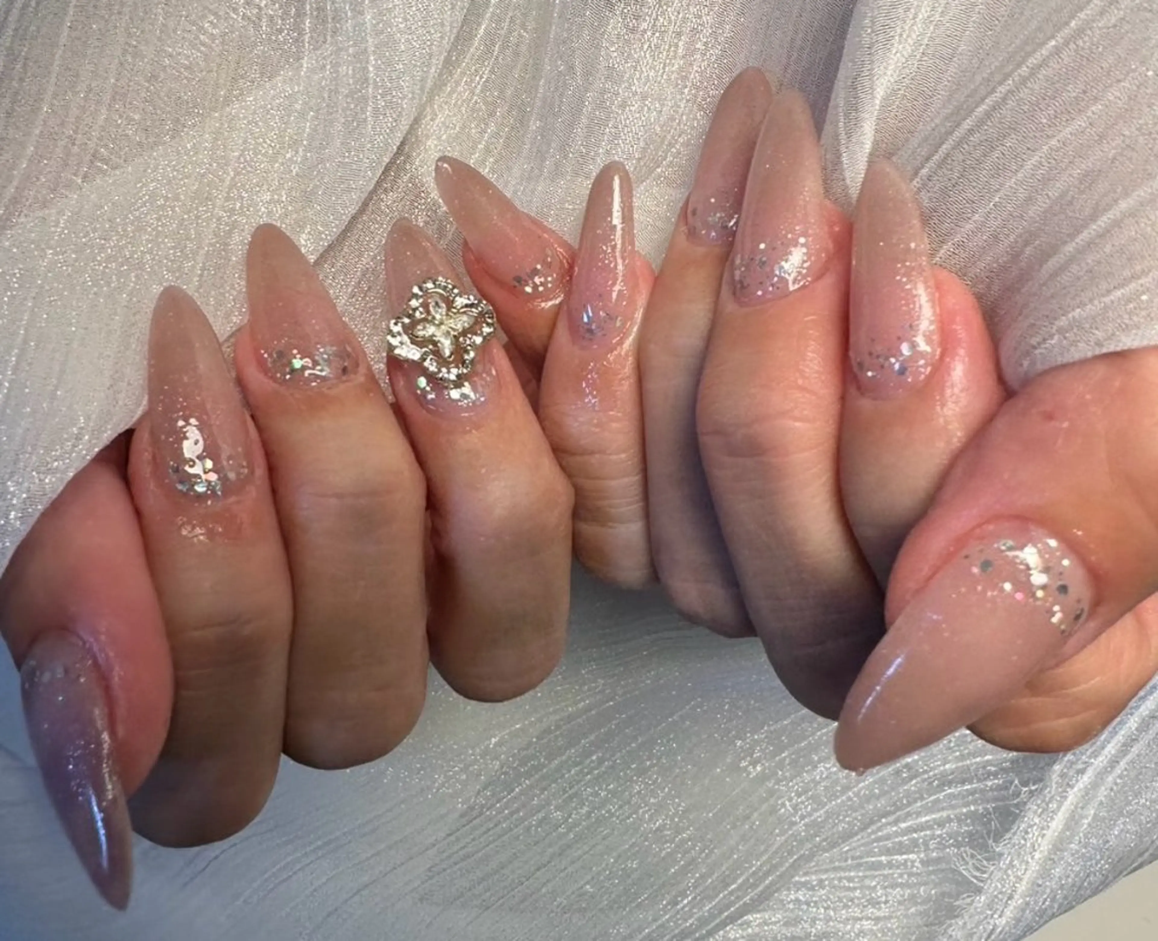 ネイル フラッシュネイル フットネイル フレンチネイル ジェルネイル ガラスフレンチ ハンドネイル Nail salon Natulalのネイルデザイン