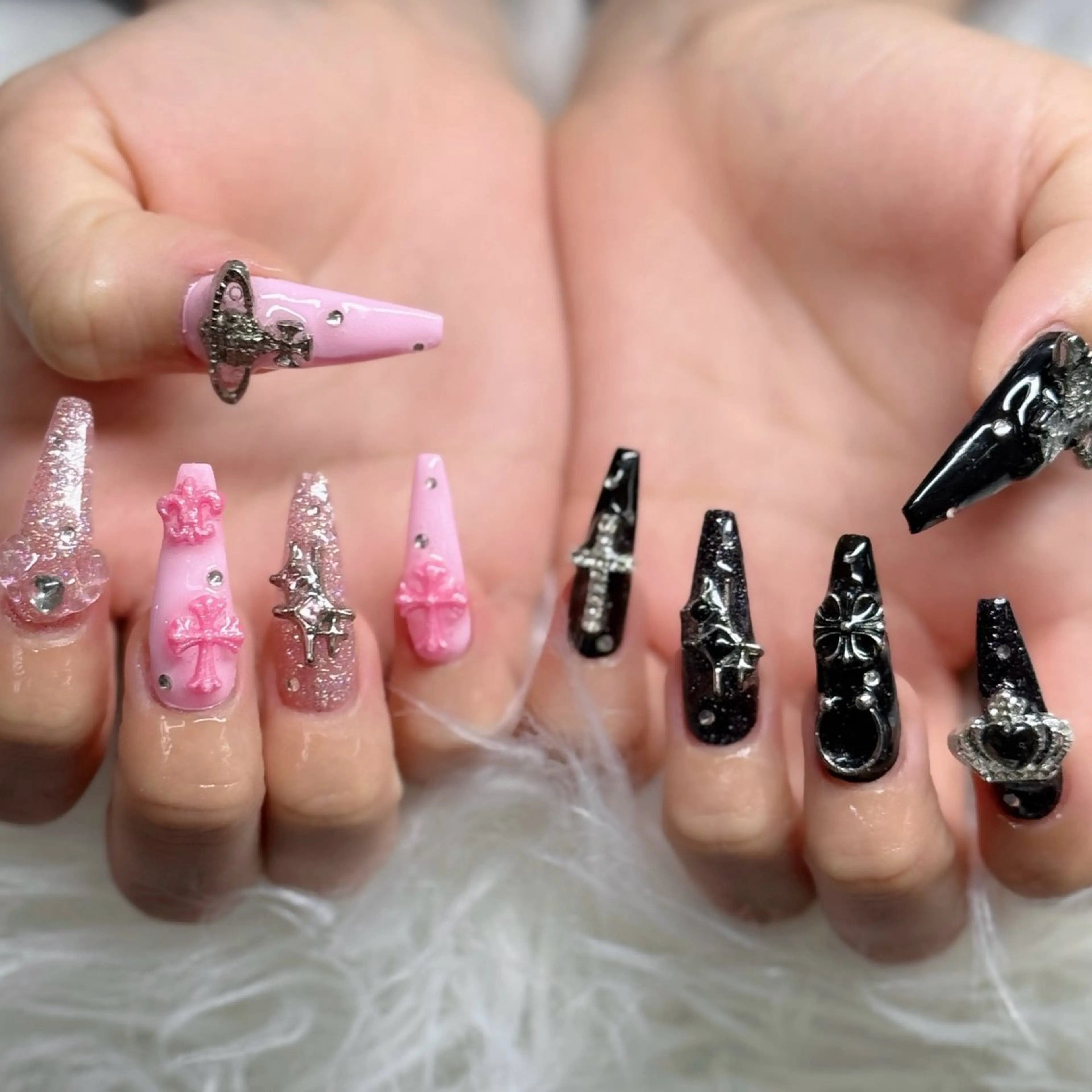 ネイル ロングネイル マグネットネイル リボン 夏ネイル スーパーロングネイル ハンドネイル Hani nailsalonのネイルデザイン