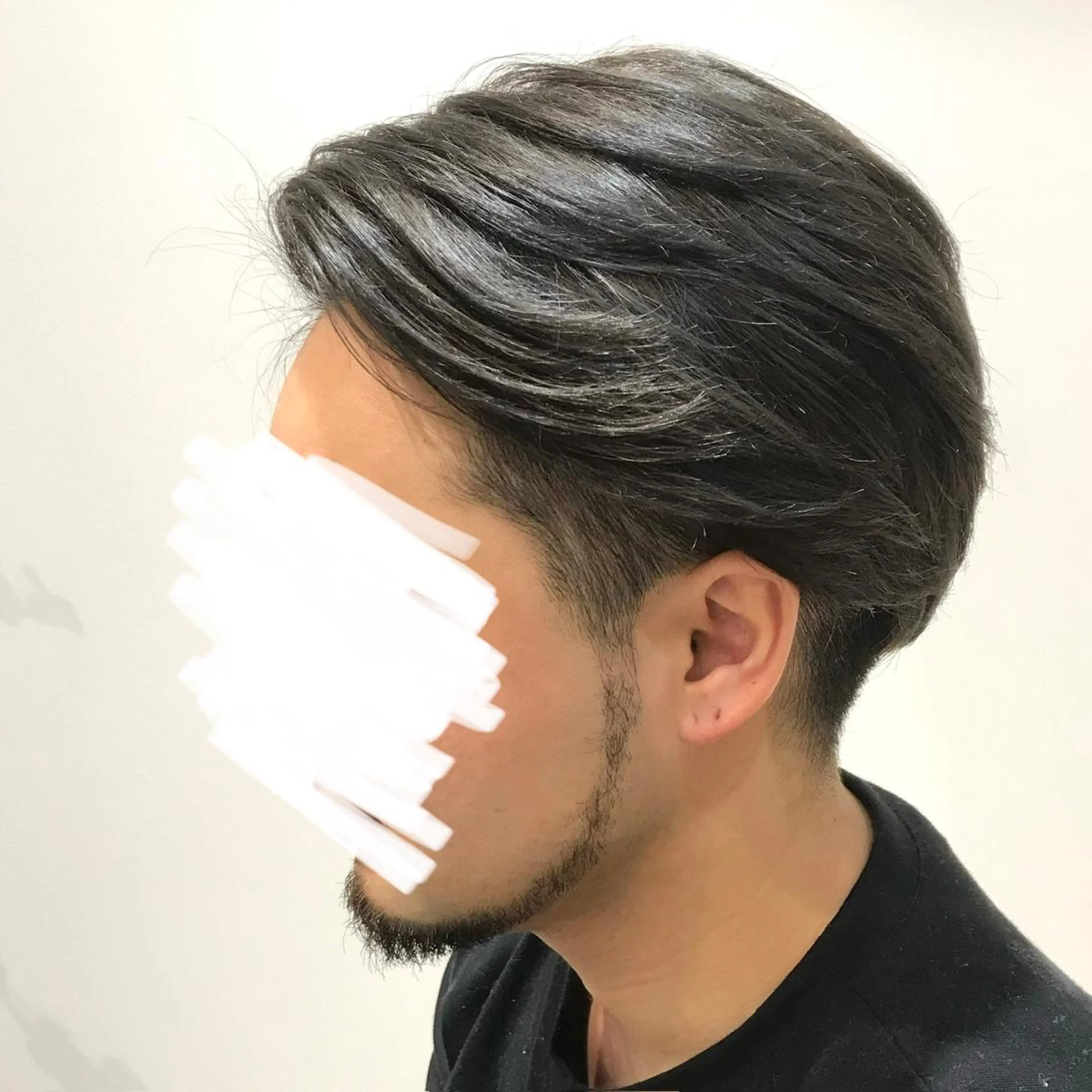 カラー メンズ アッシュ ジェム　ラ　プレゼンス所属・横山 ひかりのヘアスタイル