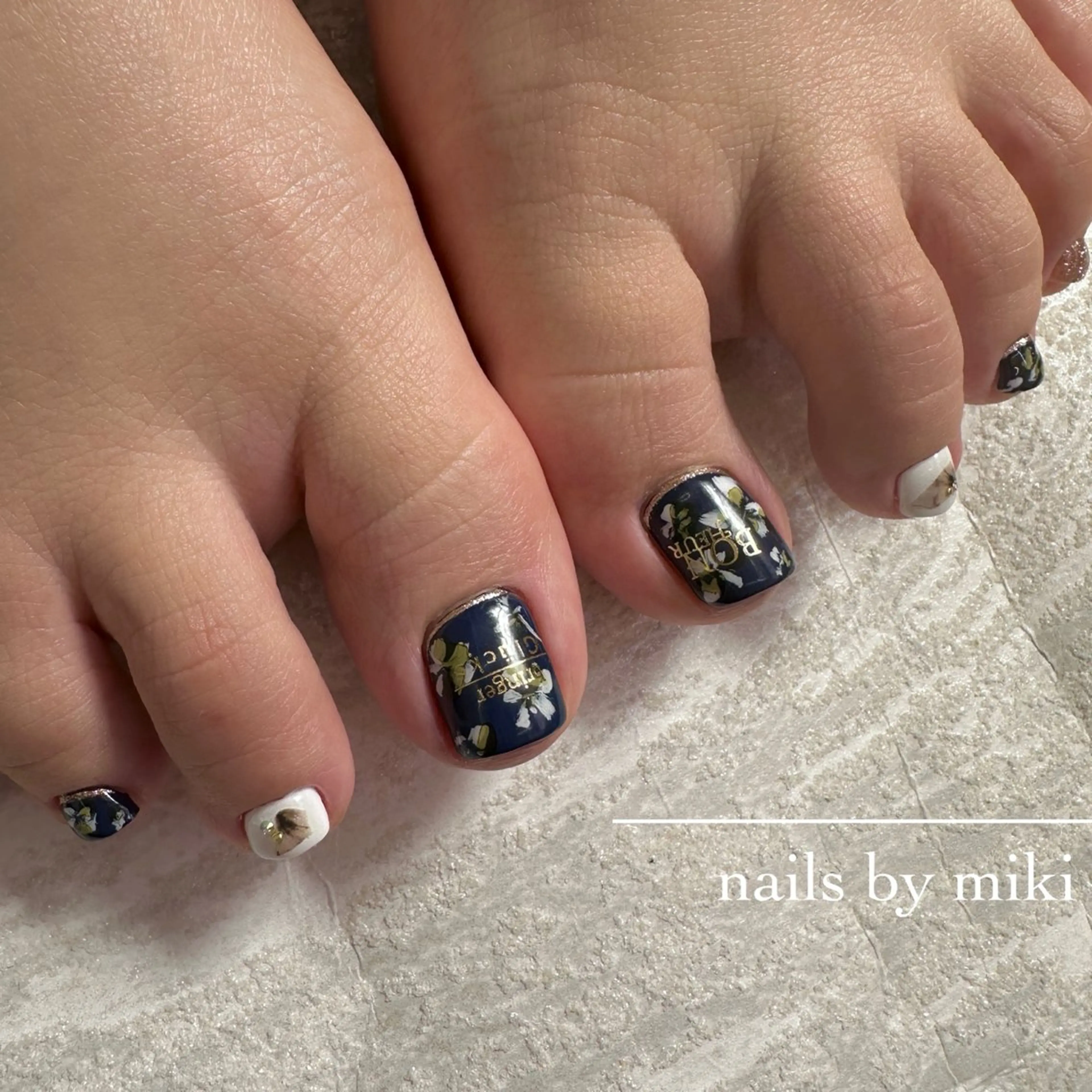 ネイル nail Eclat所属・志賀野 美喜のネイルデザイン