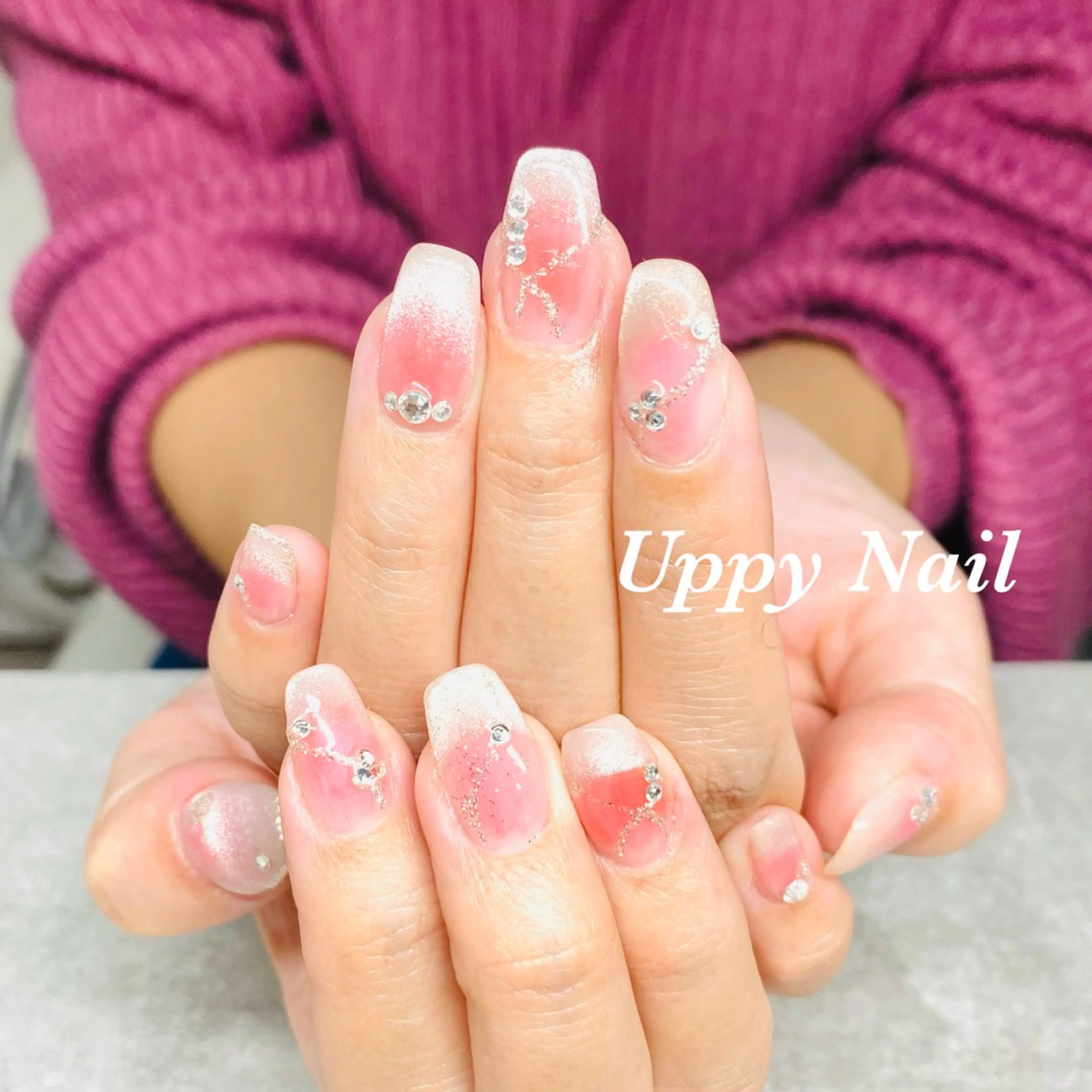 ネイル チークネイル 持ち込み ブライダルネイル ハンドネイル Uppy Nail ukyoのネイルデザイン
