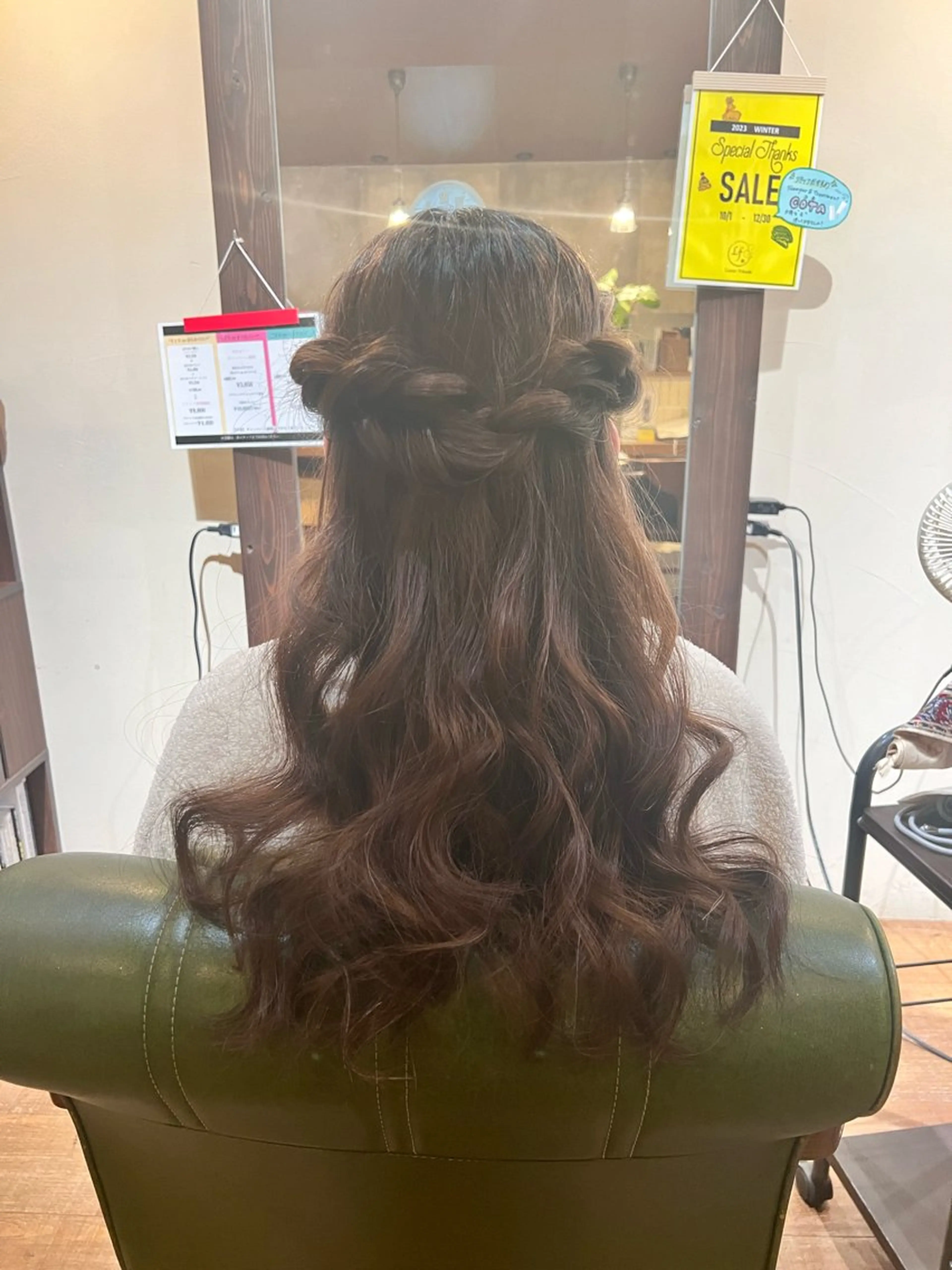 ロング ヘアアレンジ ハーフアップ Luster Friends所属・まゆ | 艶カラー | ストレートのヘアスタイル