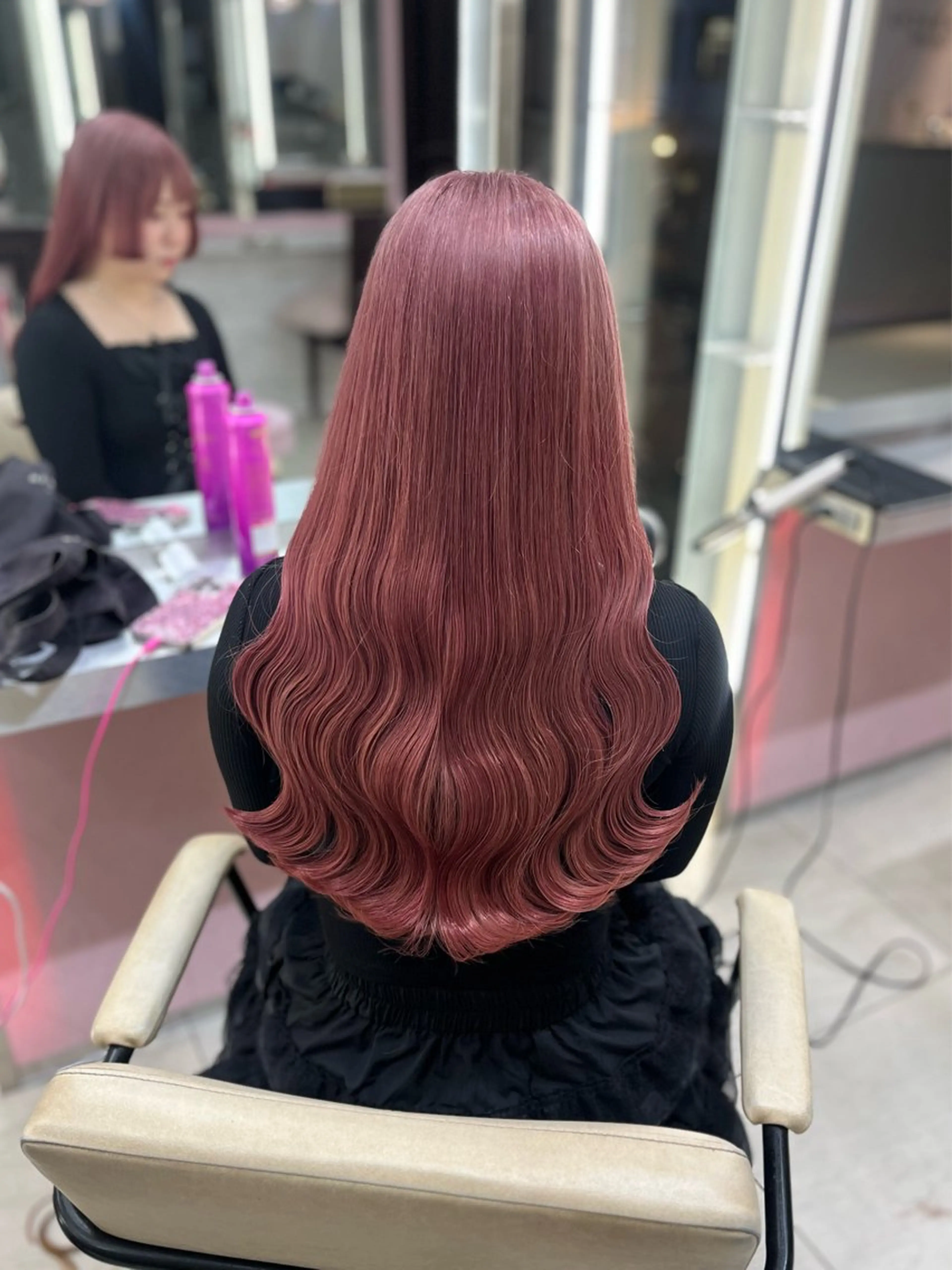 ロング Euphoria＋n池袋サンシャイン通り所属・yuunaストレート モデル募集中🩵のヘアスタイル