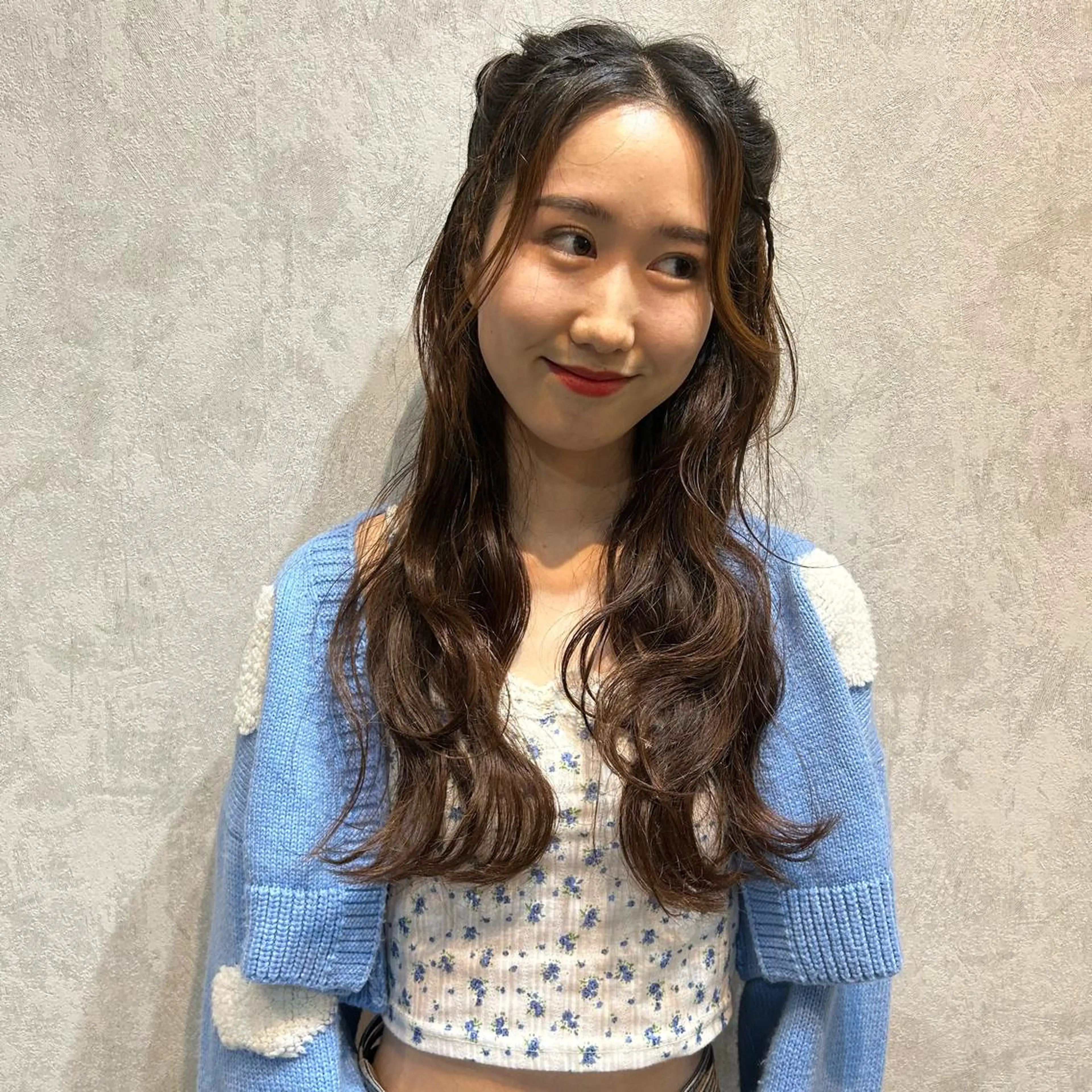 ロング ヘアアレンジ 飯塚 沙衣のヘアスタイル