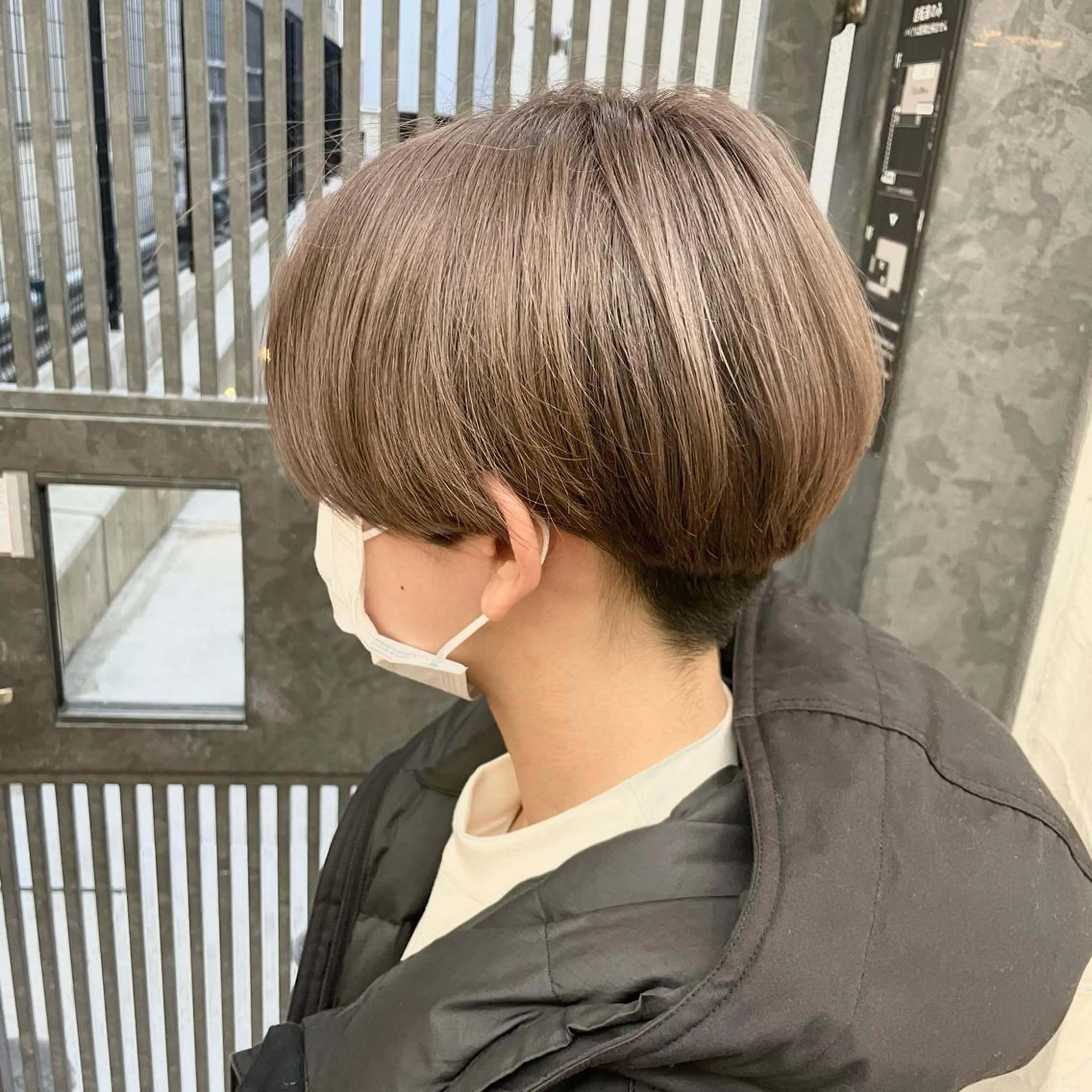 メンズ メンズバレイヤージュ メンズブリーチ メンズハイライト メンズハイトーン メンズインナーカラー カット パーマ レイヤー/ボブ/ ブリーチ/溝口誠二のヘアスタイル