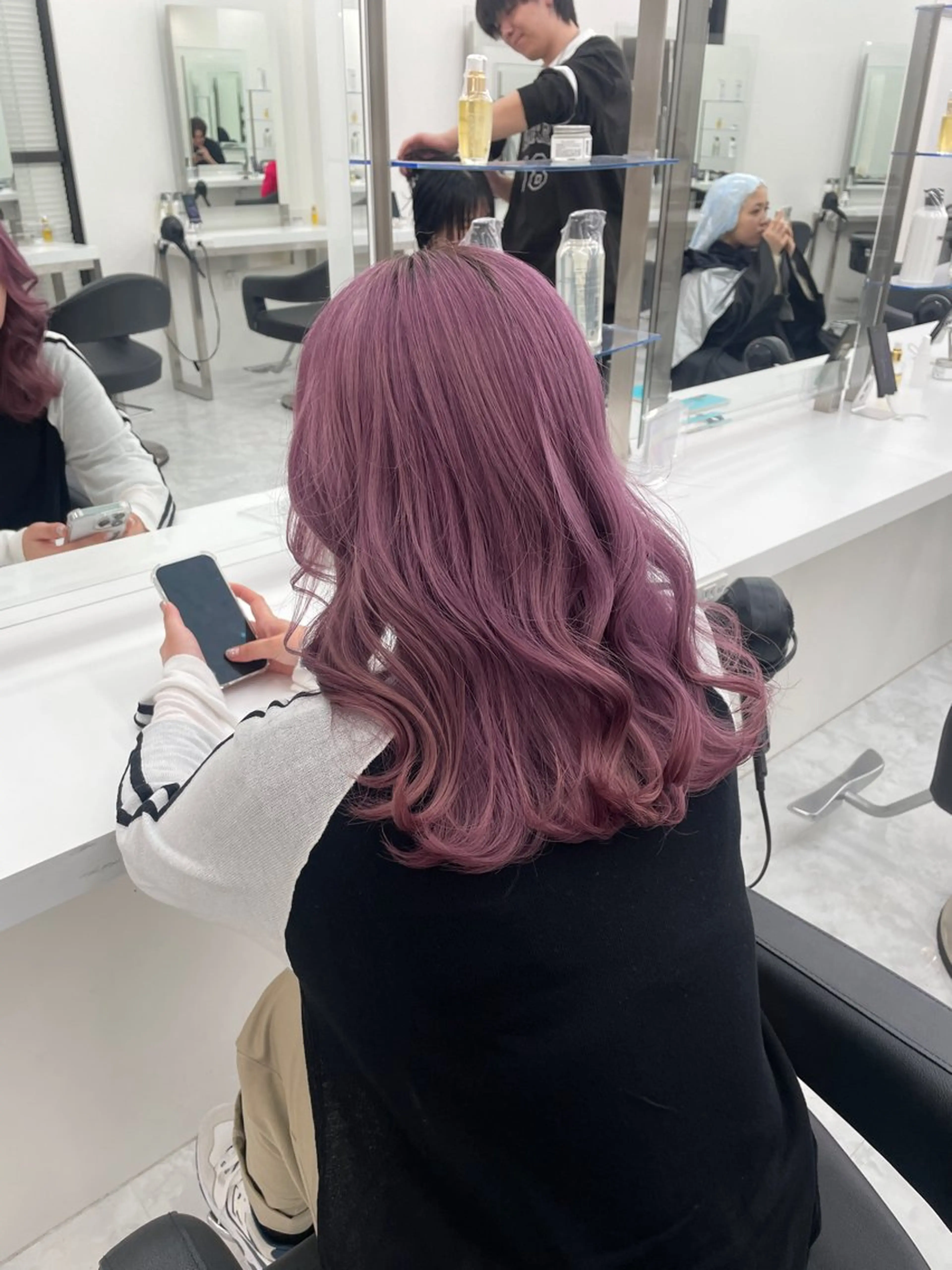 ロング ヘアカラー 大人上品🤍明るめ ベージュ🤍REOのヘアスタイル