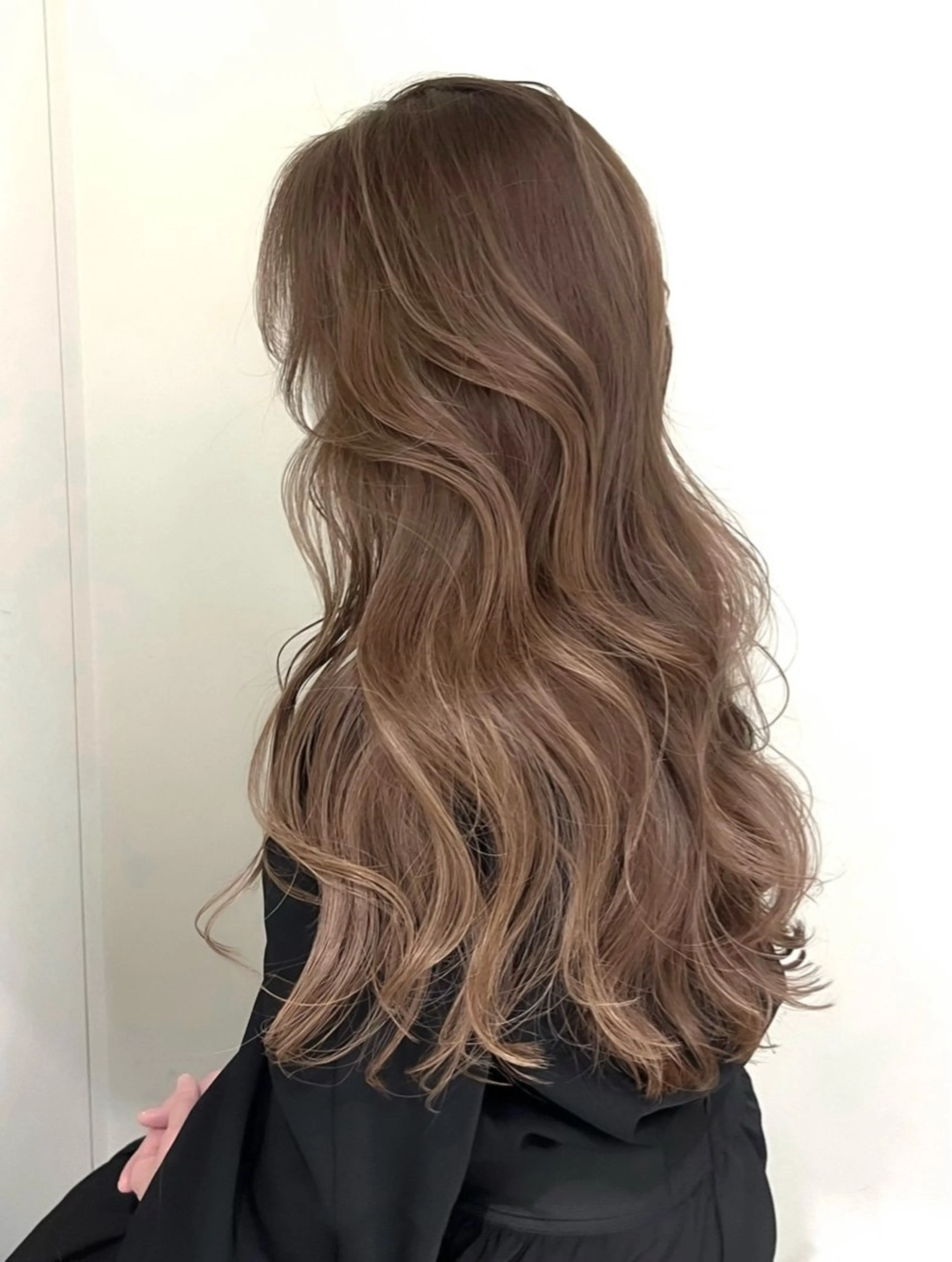 ロング ハイライト カット ヘアカラー トリートメント 長尾 理子のヘアスタイル