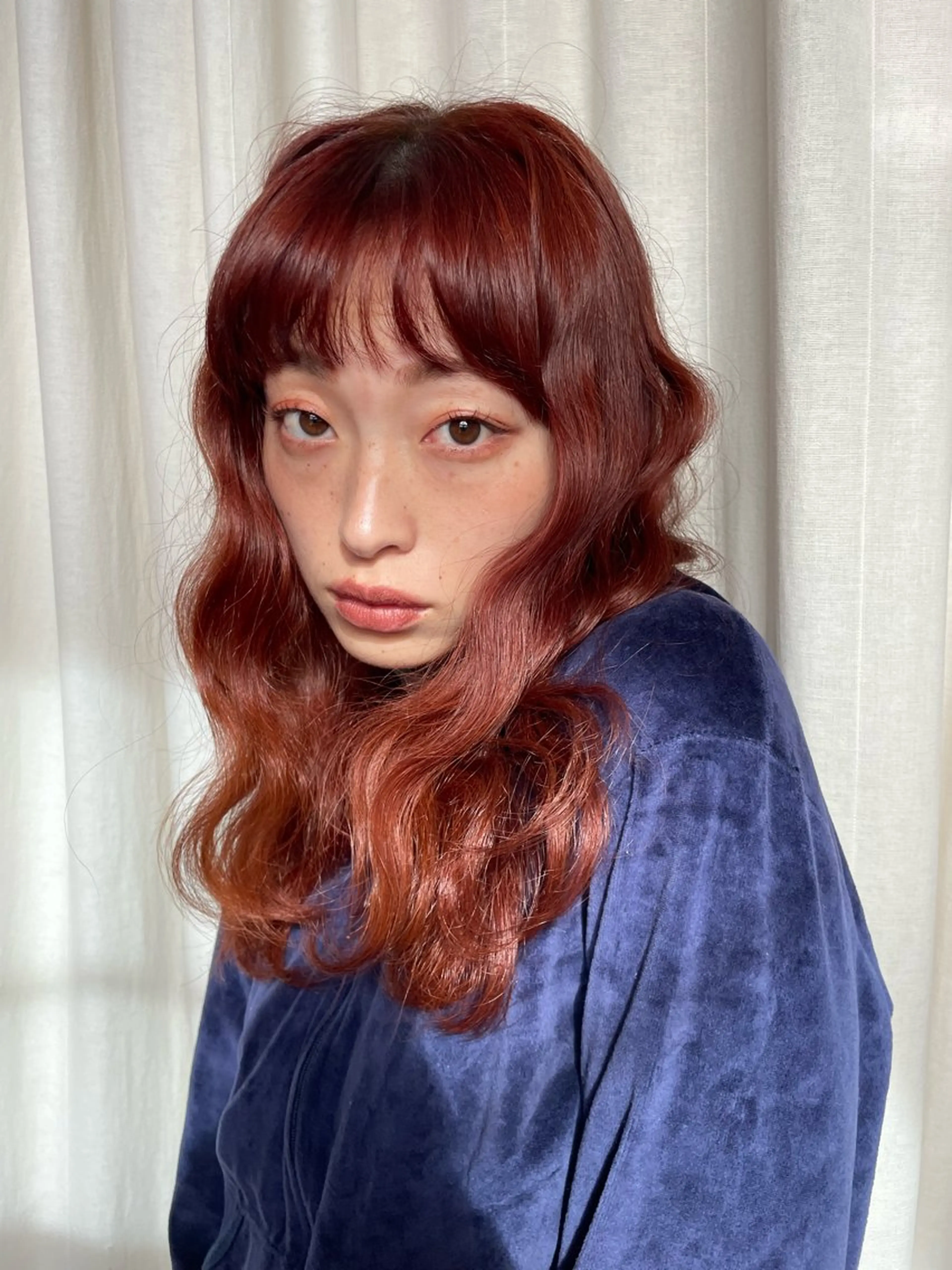 ロング 鈴木瑛里／ブロンド ベージュ／ピンクのヘアスタイル