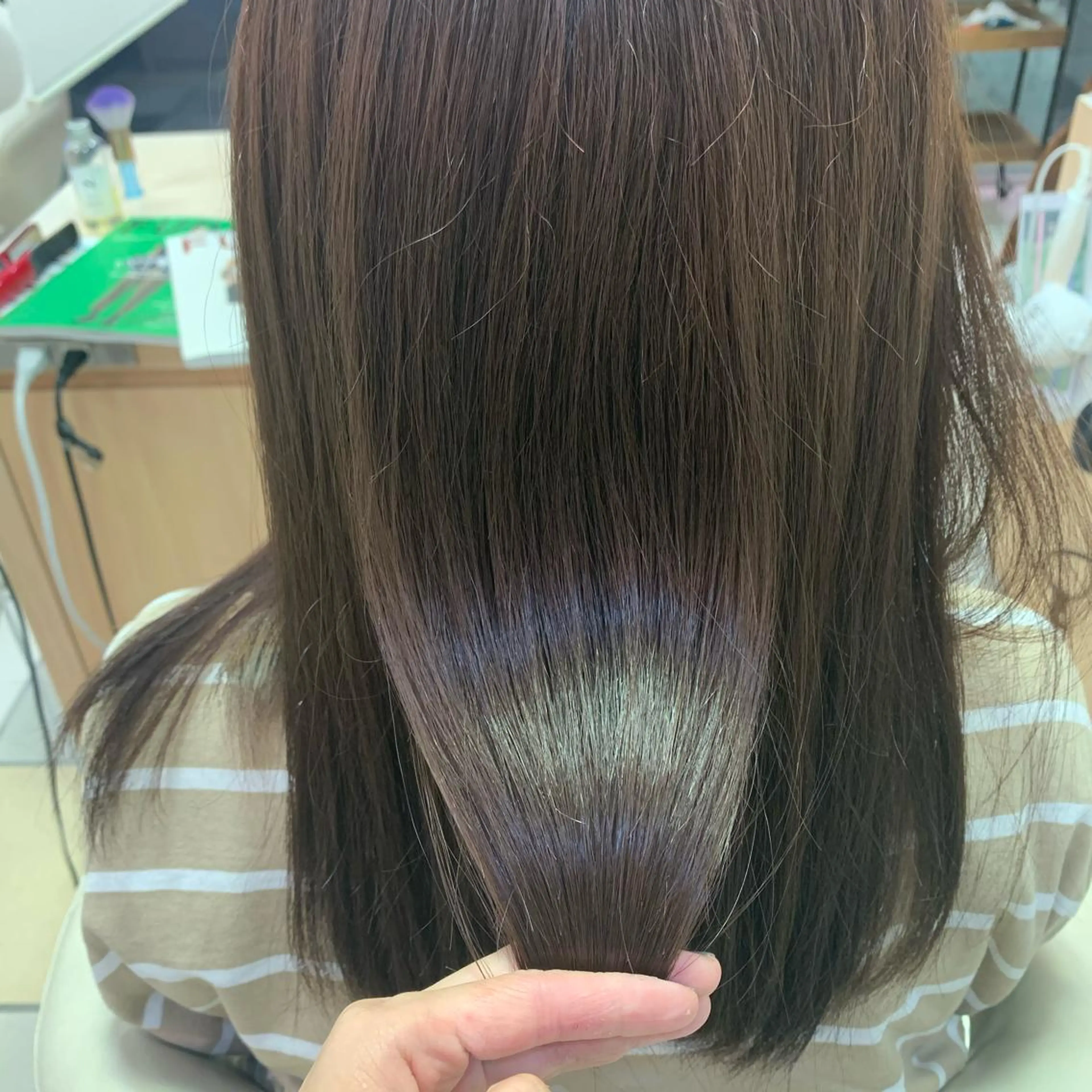 セミロング カラー ヘアアレンジ サナ🌱 切りっぱなしボブのヘアスタイル