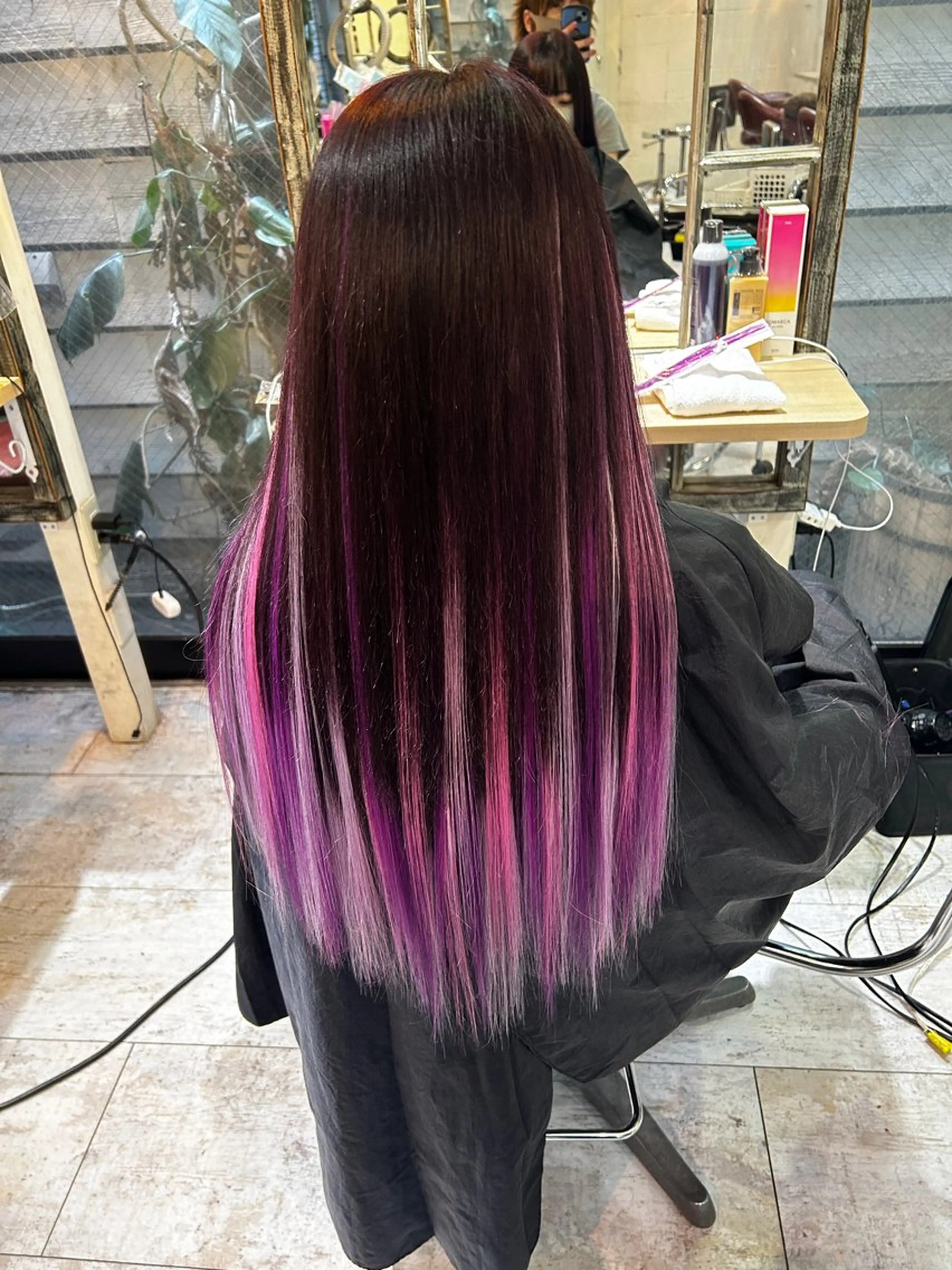 ロング カラー sherry所属・イズ ミのヘアスタイル