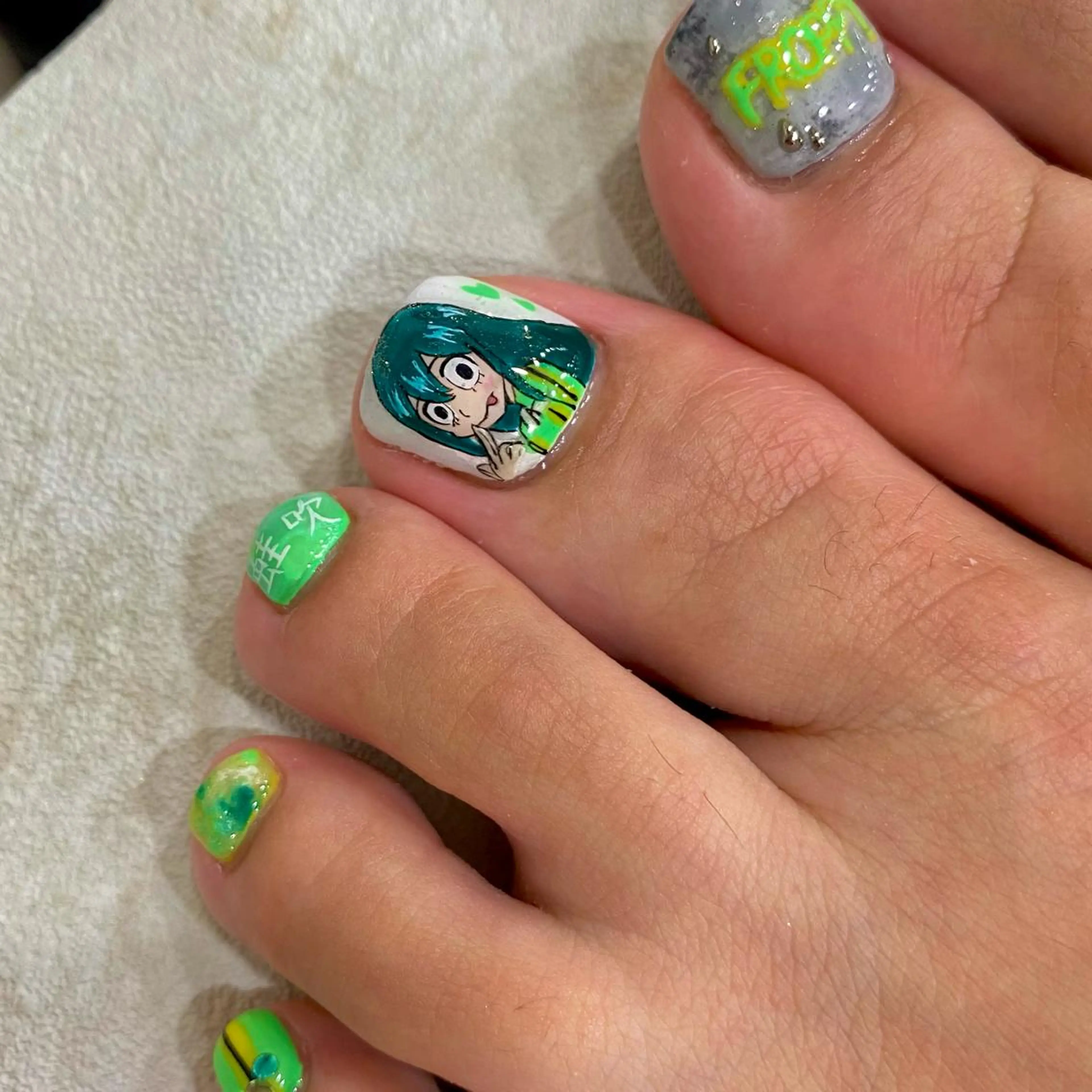 ネイル 安藤 彩乃のネイルデザイン