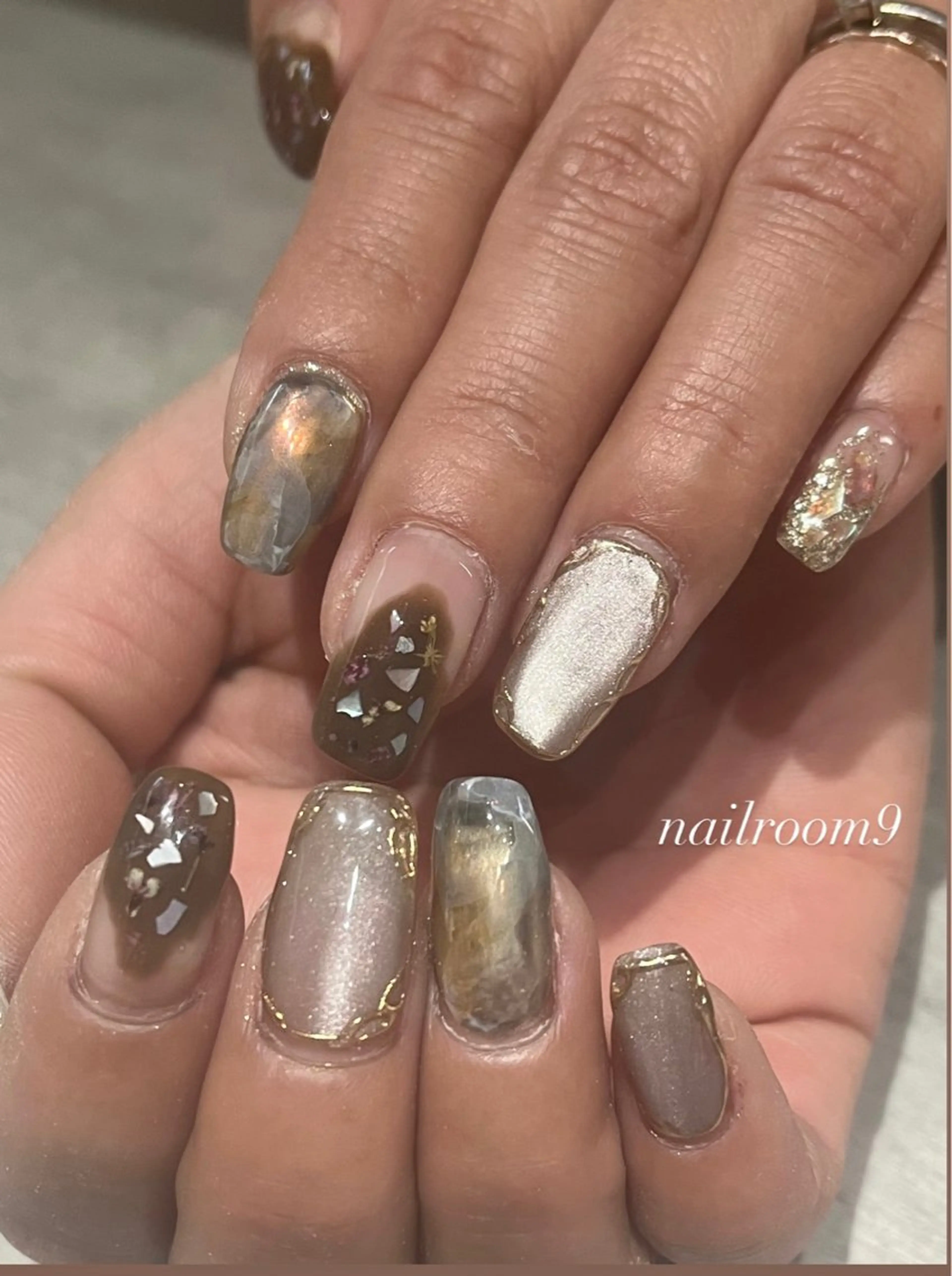 ネイル アートネイル マグネットネイル ハンドネイル nail room9 ☺︎のネイルデザイン
