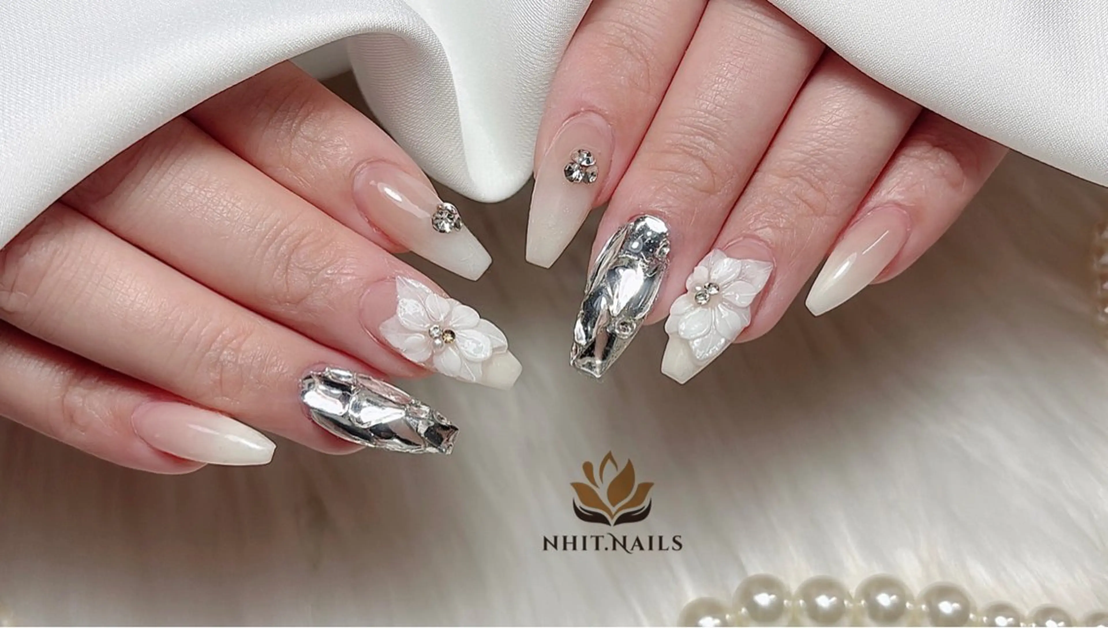 ネイル ニットネイル所属・Nhit Nailsのネイルデザイン