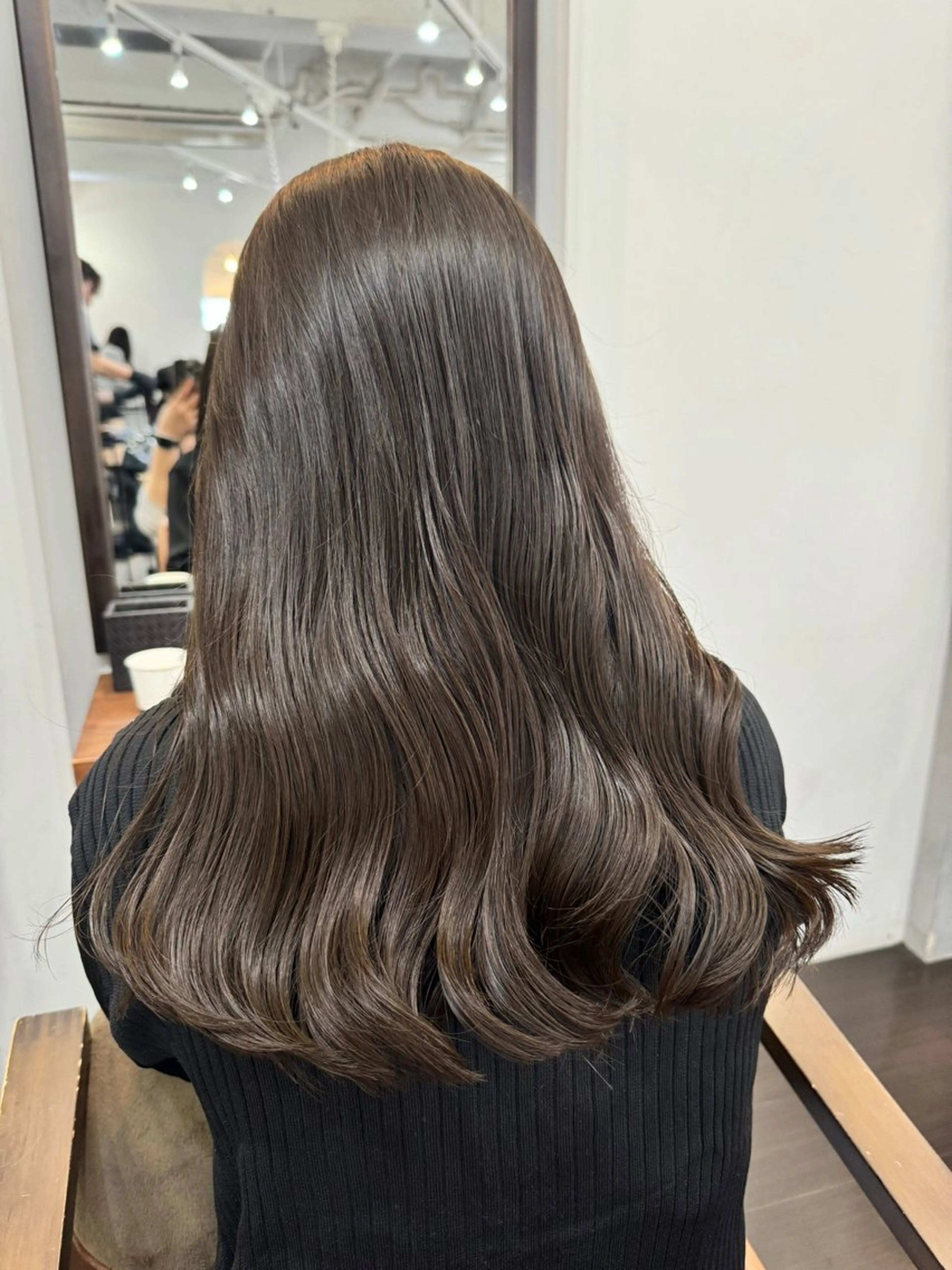 セミロング 髪質改善 カット ヘアカラー トリートメント 難波 茜のヘアスタイル