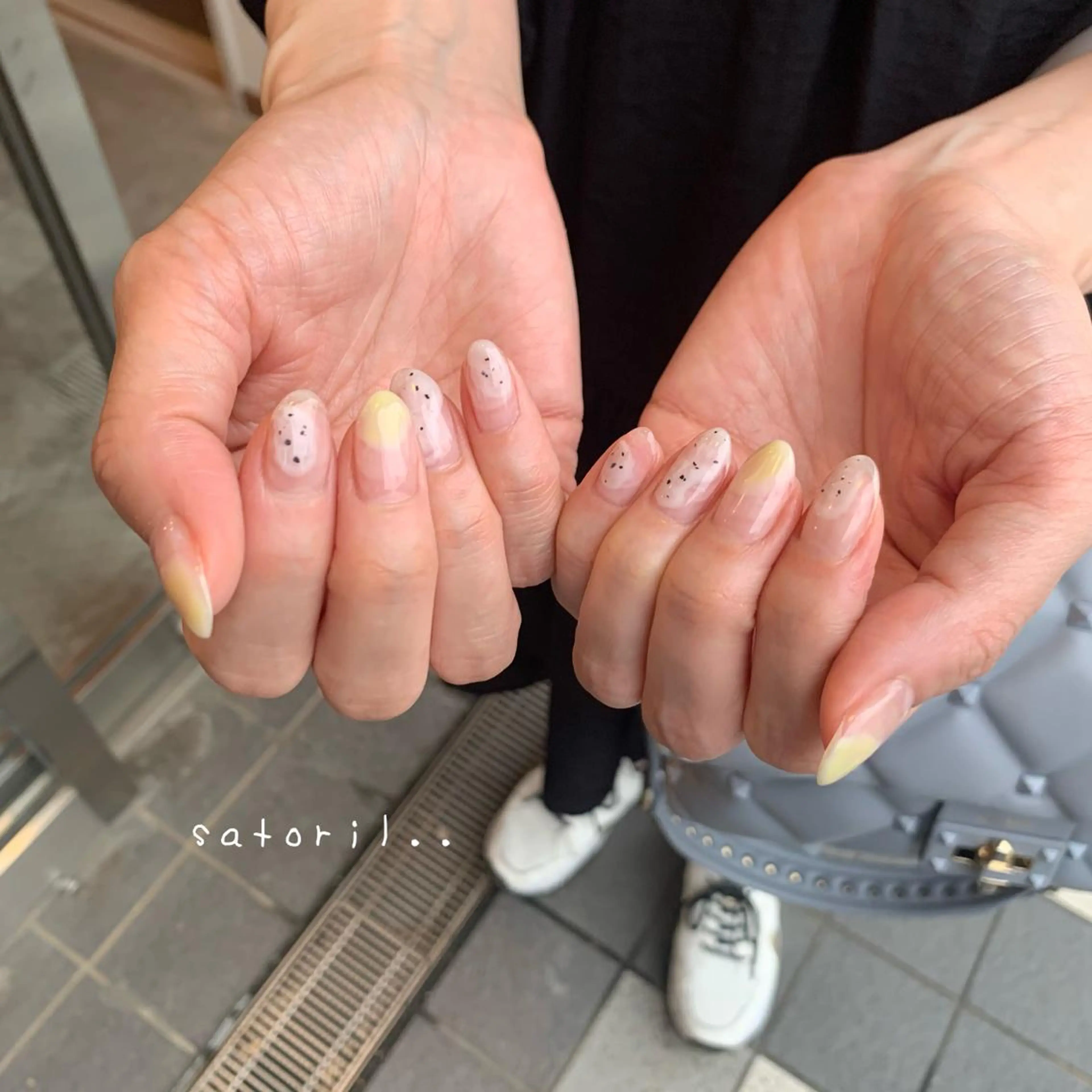 ネイル 黄色 Satoril..nail room所属・satoril.. nail roomのネイルデザイン