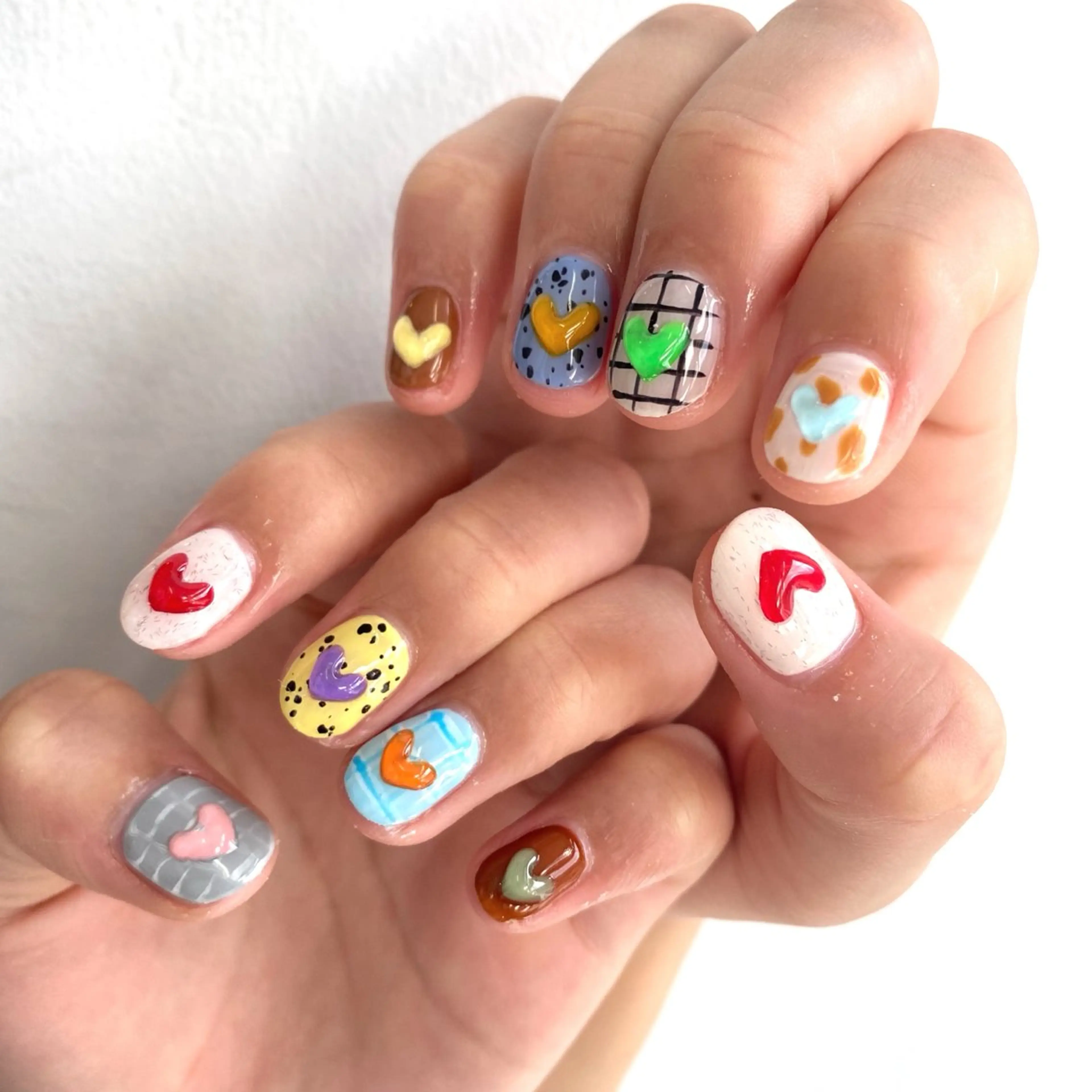 ネイル ハート ぷっくりネイル ハンドネイル Nails VINATIのネイルデザイン