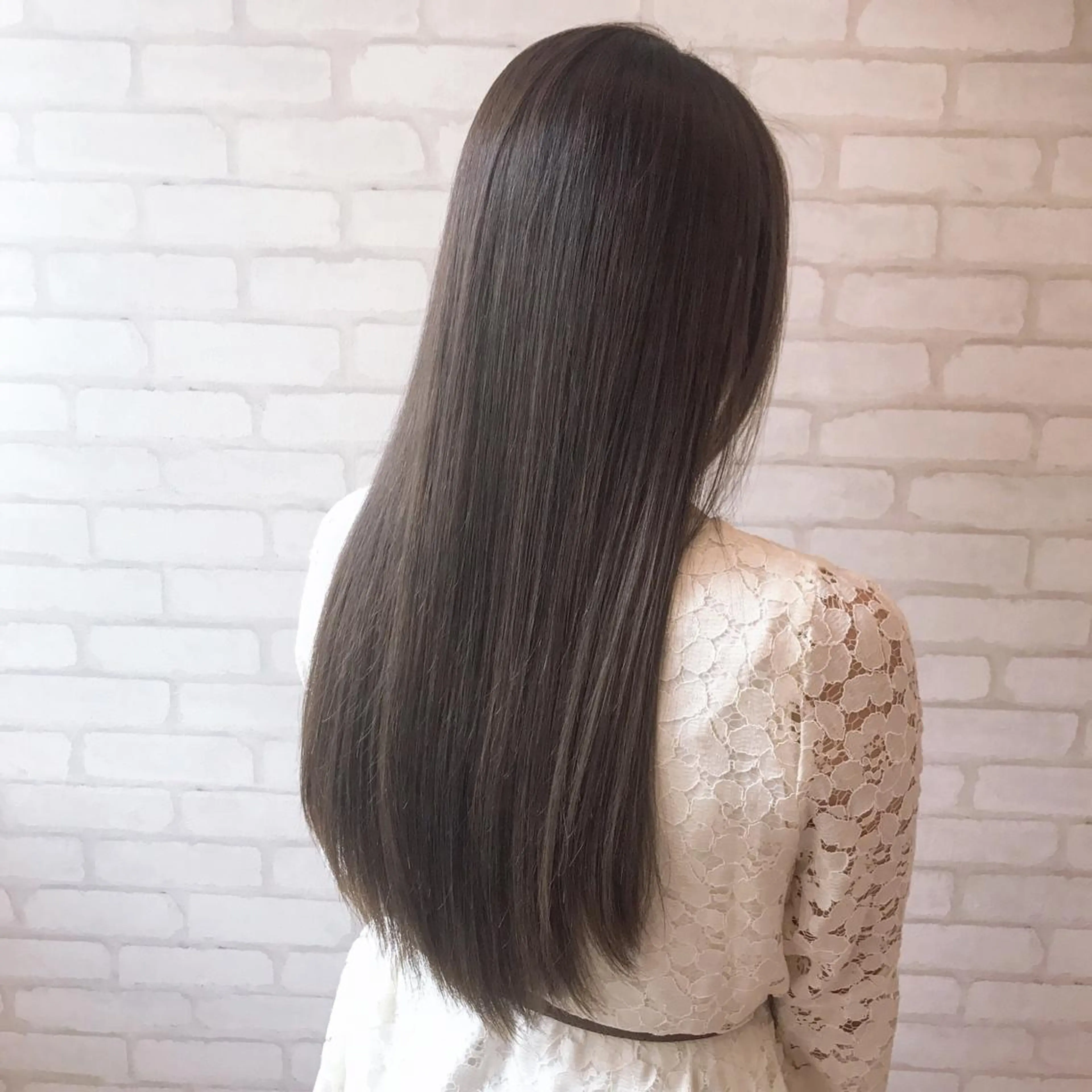 ロング カラー グレージュ ヘアカラー トリートメント 艶色&髪質改善 ✨ヨシムラユウシのヘアスタイル