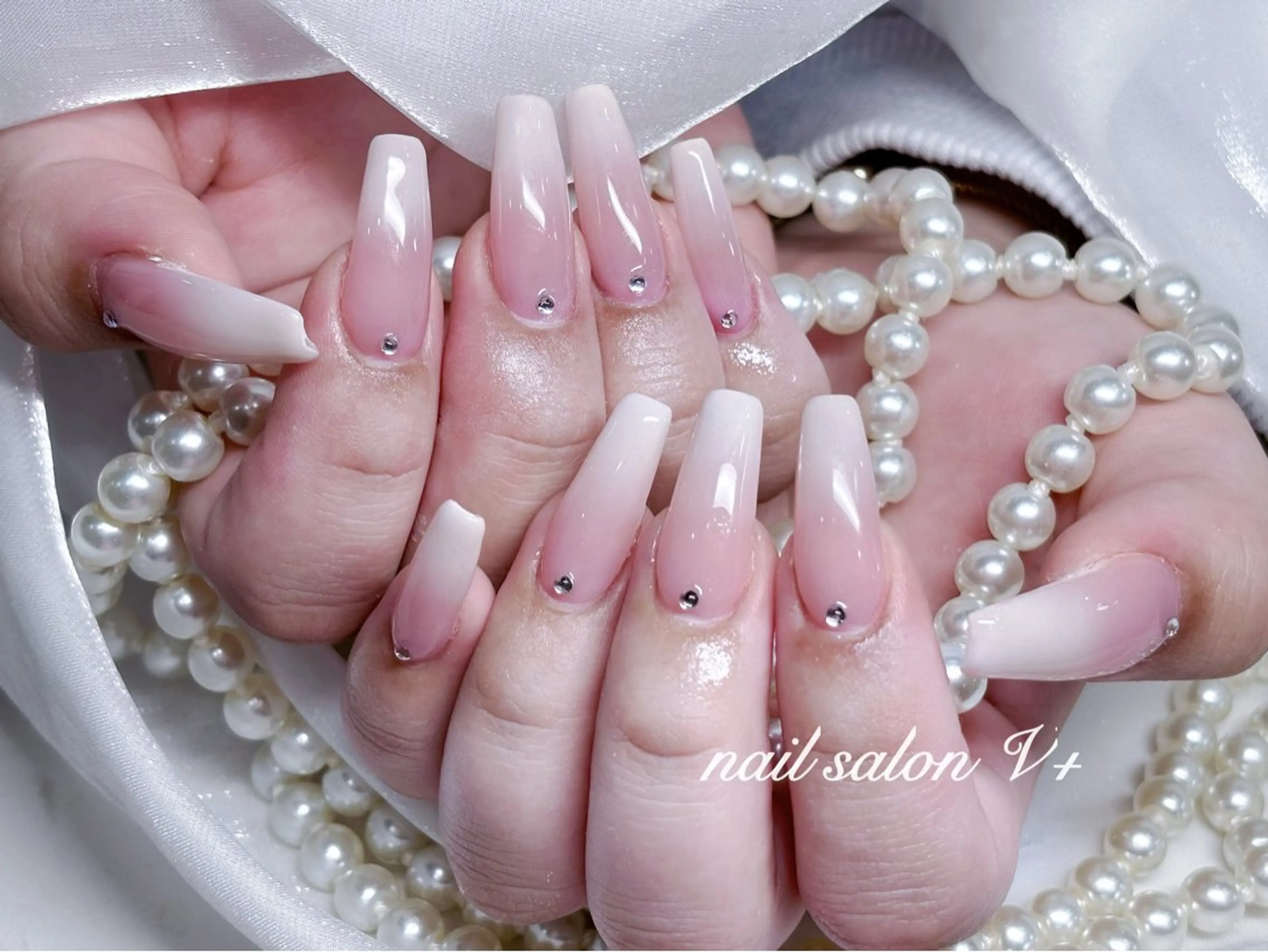 ネイル ハンドネイル Nailsalon Vi+ももか🩷のネイルデザイン