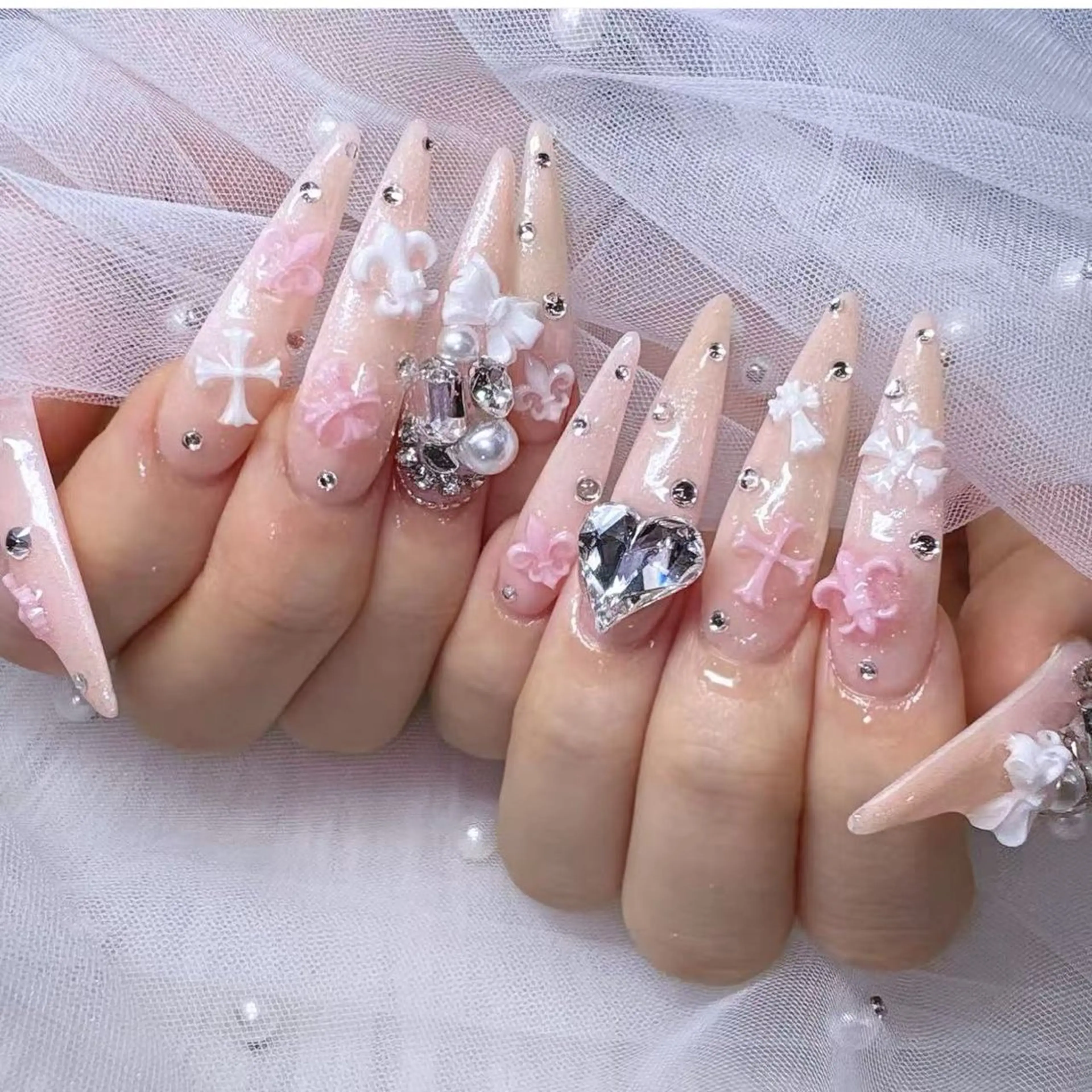 ネイル ハンドネイル MARHCHU NAILのネイルデザイン