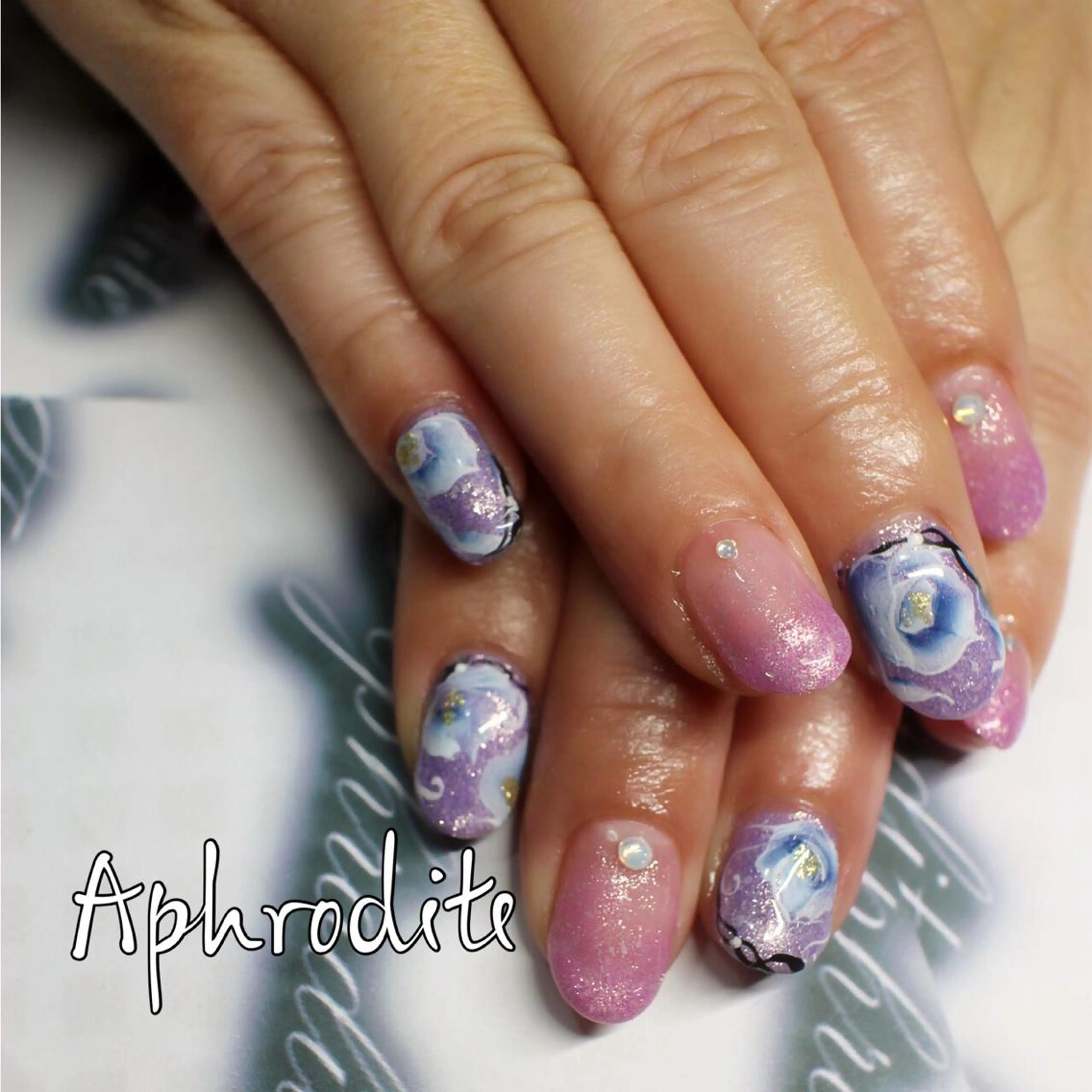 ネイル アートネイル APHRODITE Nagisaのネイルデザイン