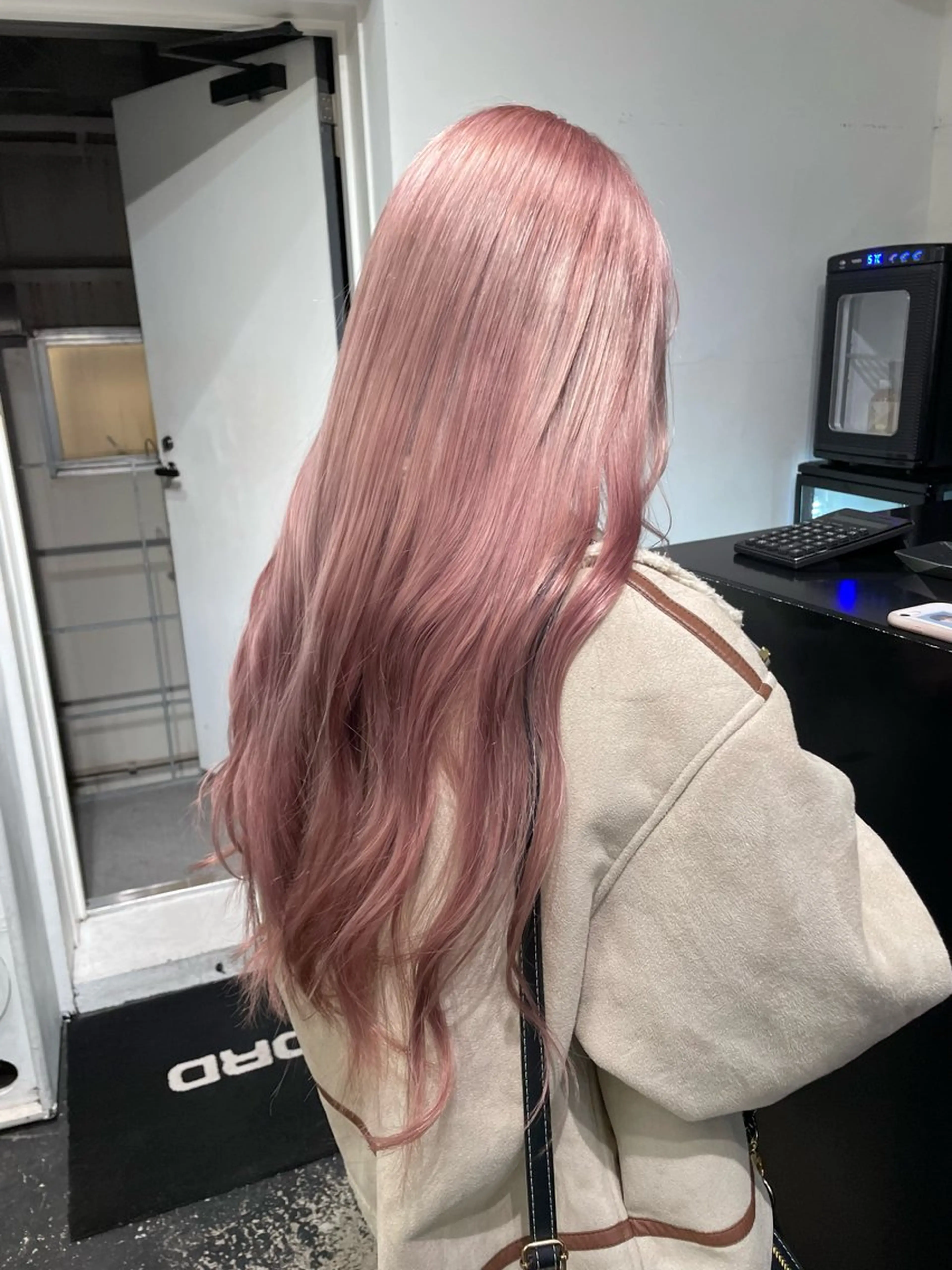 ロング カラー ヘアアレンジ ブリーチ ピンクカラー ホワイトピンク カット ヘアカラー トリートメント 💗艶髪ハイトー ンAYAKA💗のヘアスタイル