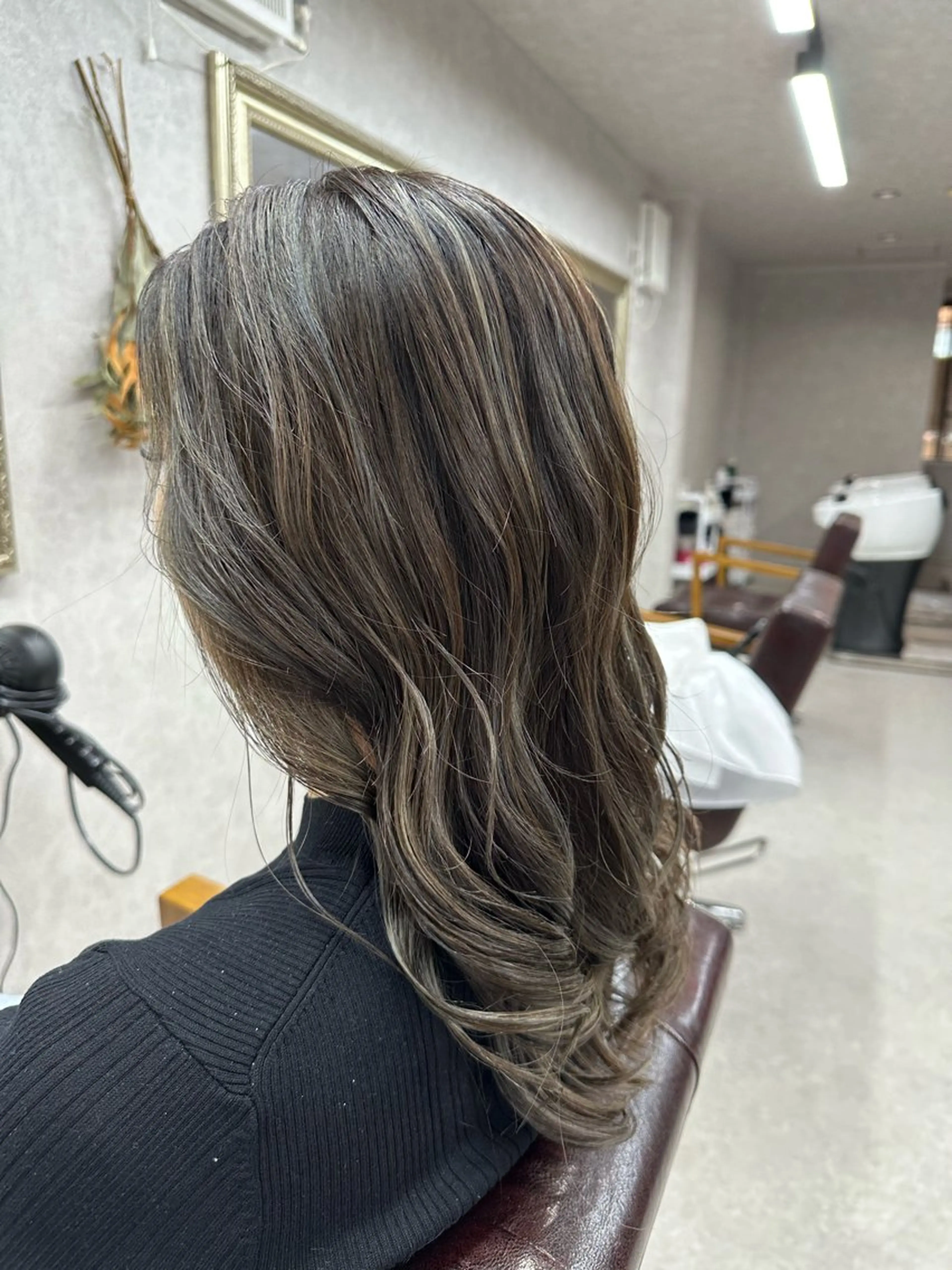 ロング カラー カット ヘアカラー トリートメント Lien 深井店のヘアスタイル