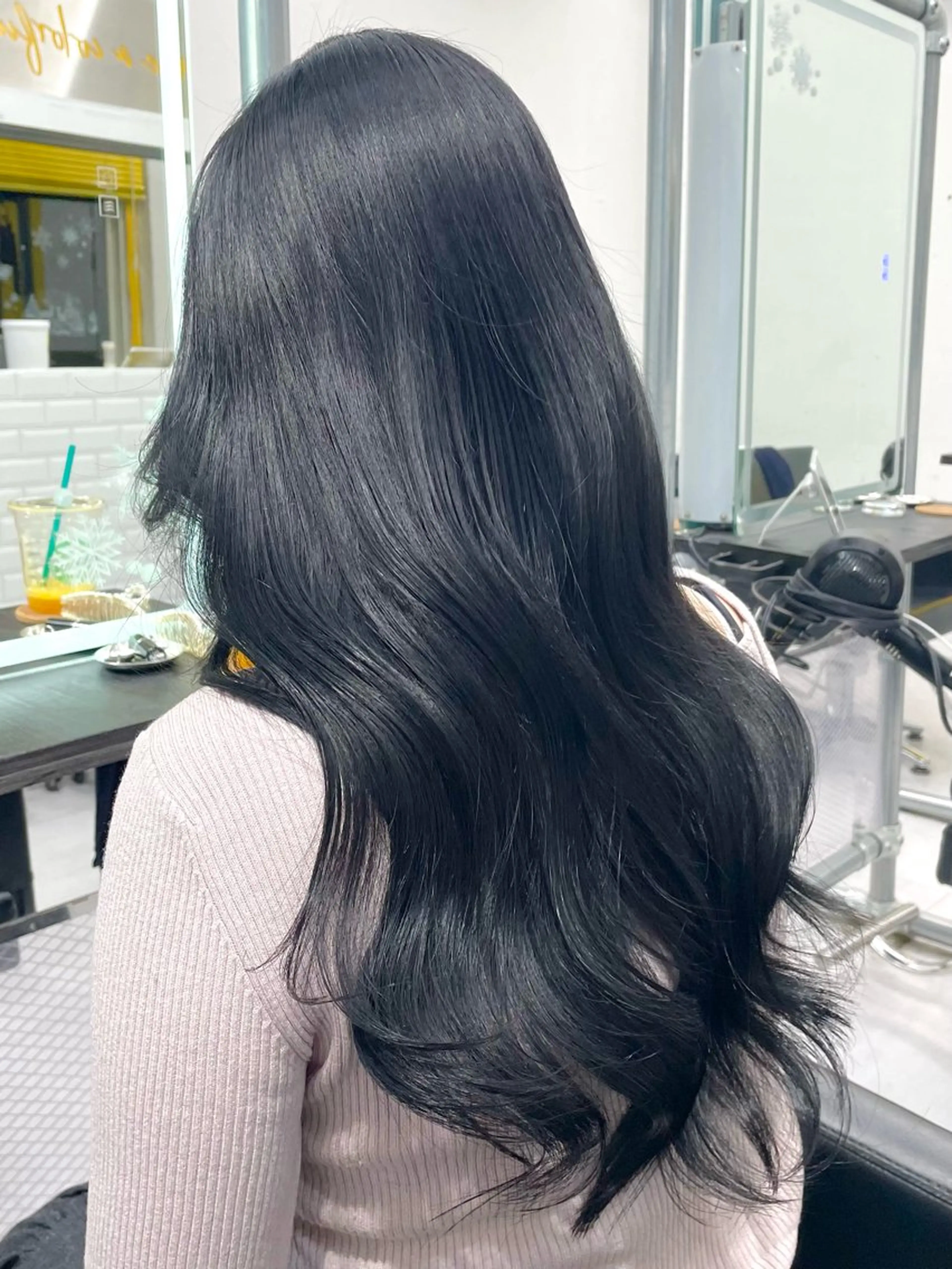 ロング ヘアカラー 吉田 璃玖のヘアスタイル