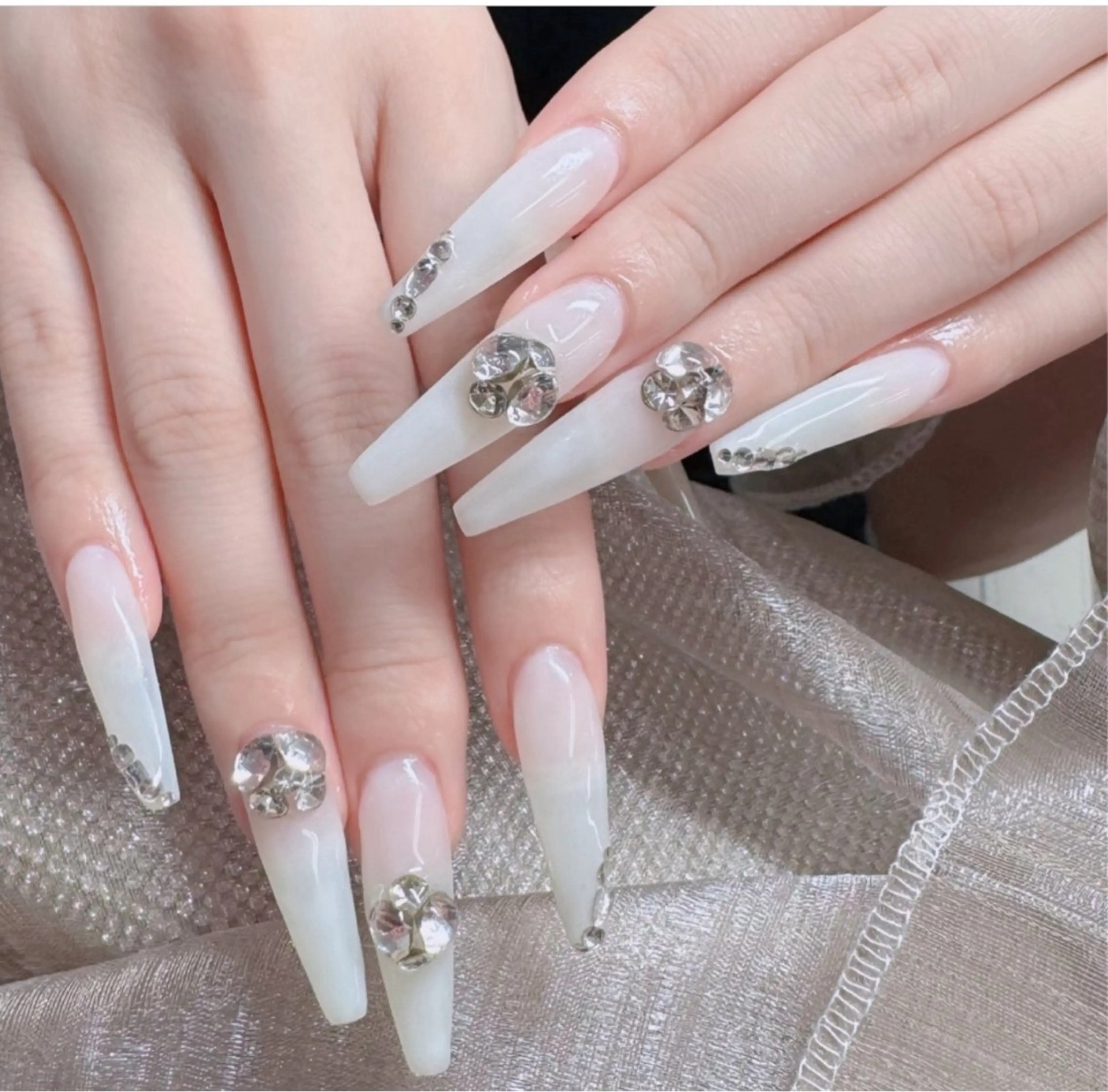 ネイル ジェルネイル 韓国ネイル マグネットネイル ネイルチップ 冬ネイル ハンドネイル Lenie Nailのネイルデザイン