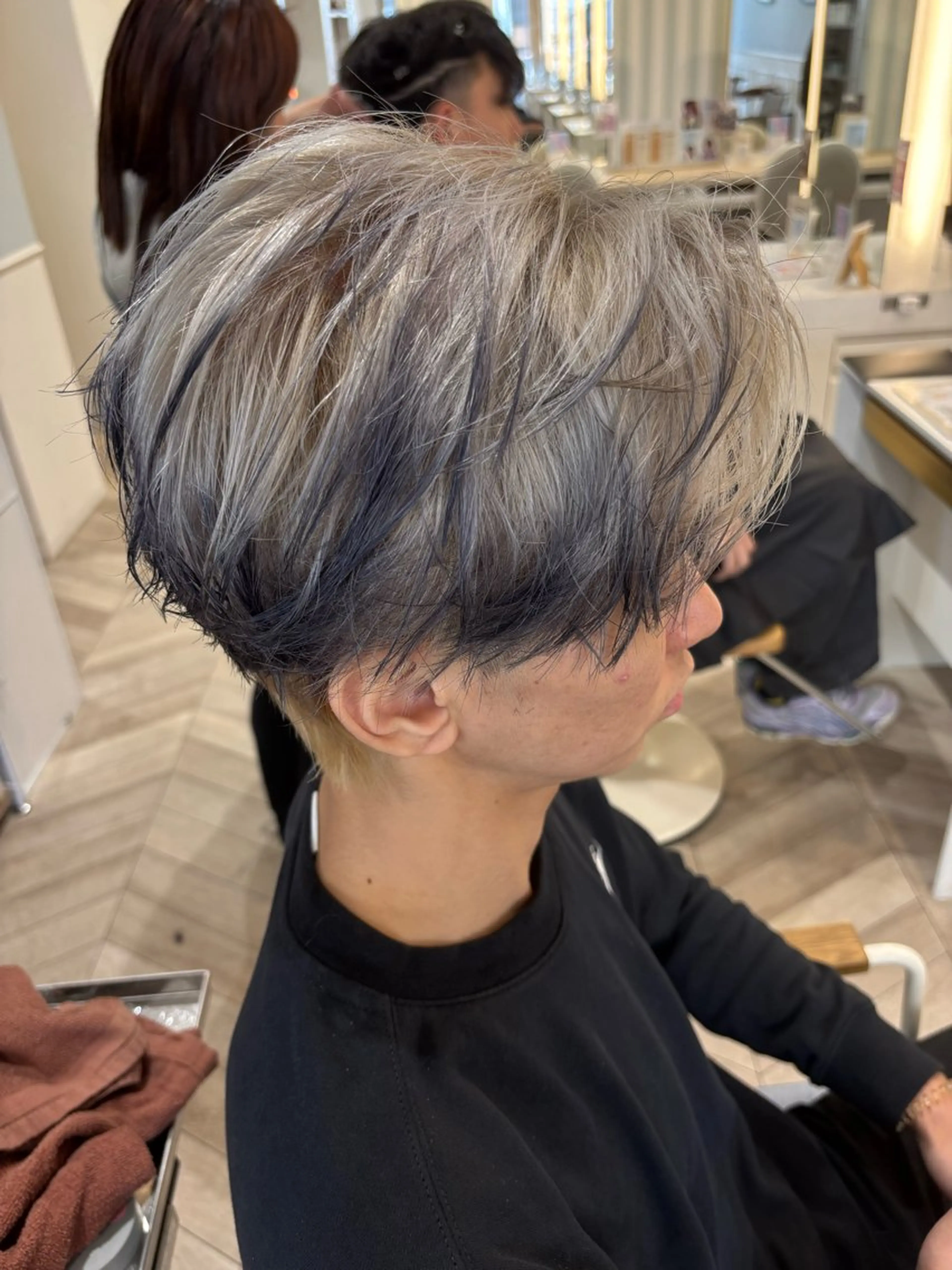 ミディアム カラー パーマ ヘアアレンジ メンズ キッズ ミディアムパーマ メンズブリーチ センターパート カルマパーマ マッシュ 🫧Selene SHOGO🫧のヘアスタイル
