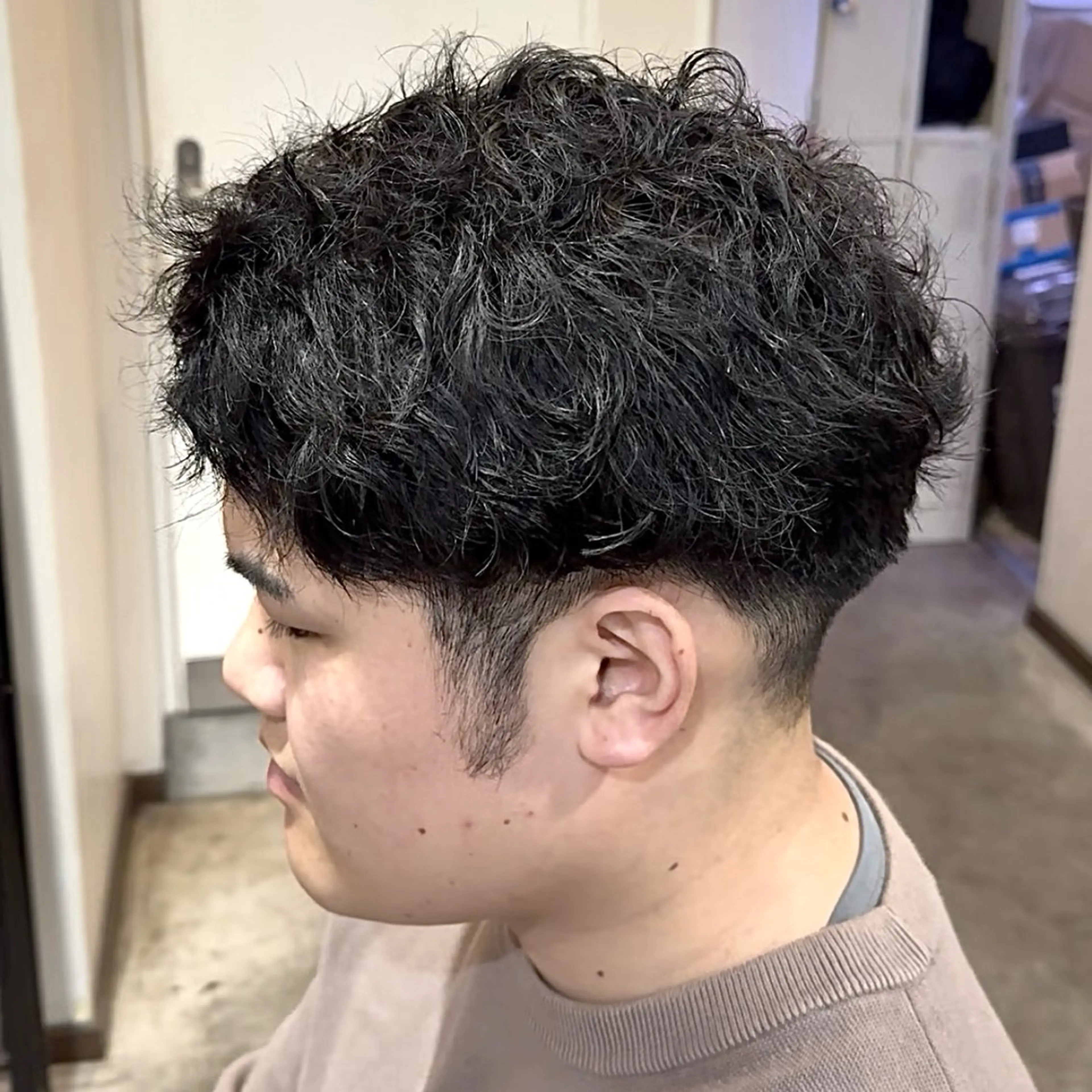 パーマ メンズ メンズパーマ ツイストスパイラルパーマ スパイラルパーマ カット パーマ 波巻き|シャドウ| サーフカール|RYUのヘアスタイル