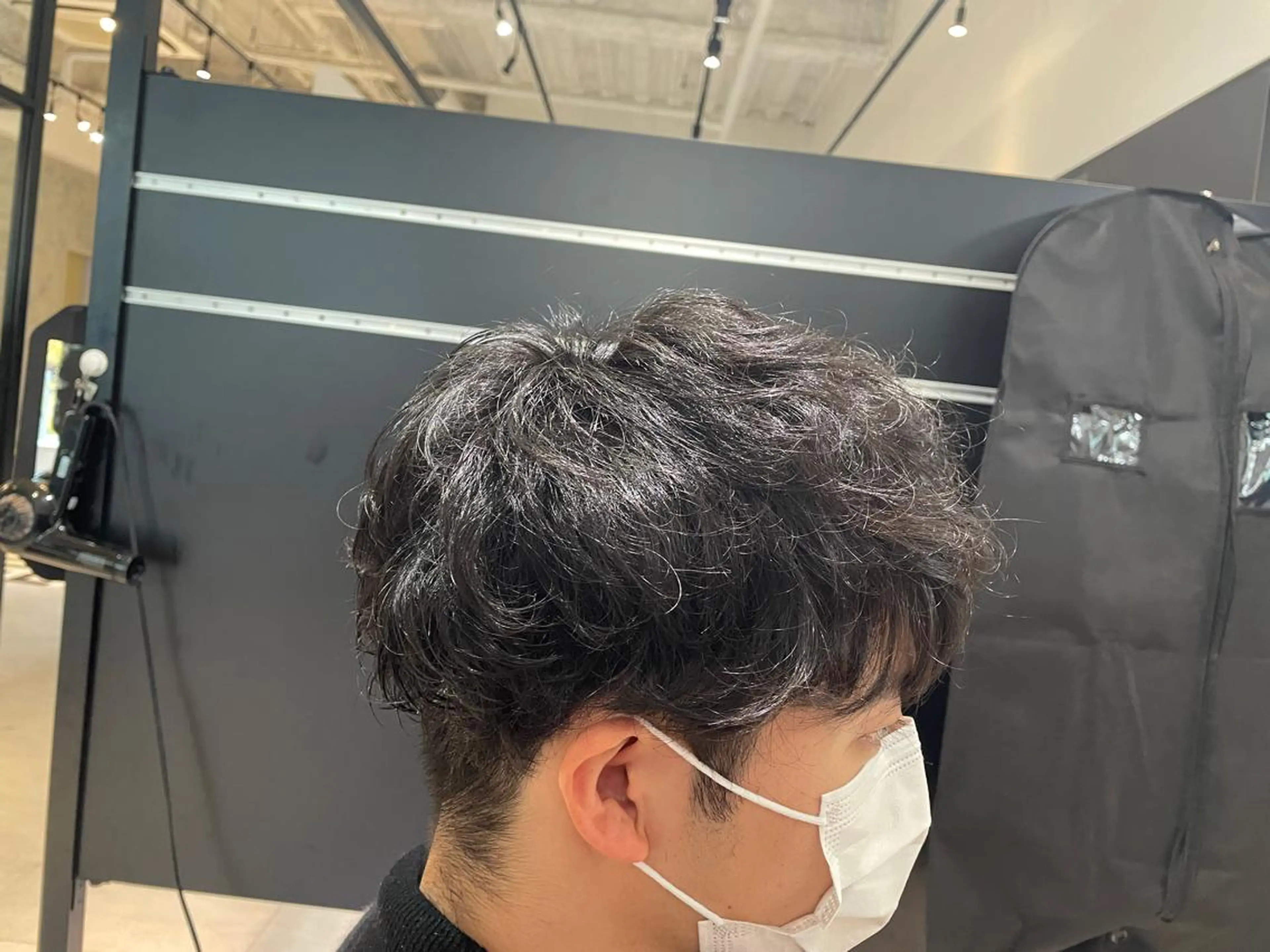ショート くせ毛 コトネ🫧 韓国風レイヤーカットのヘアスタイル