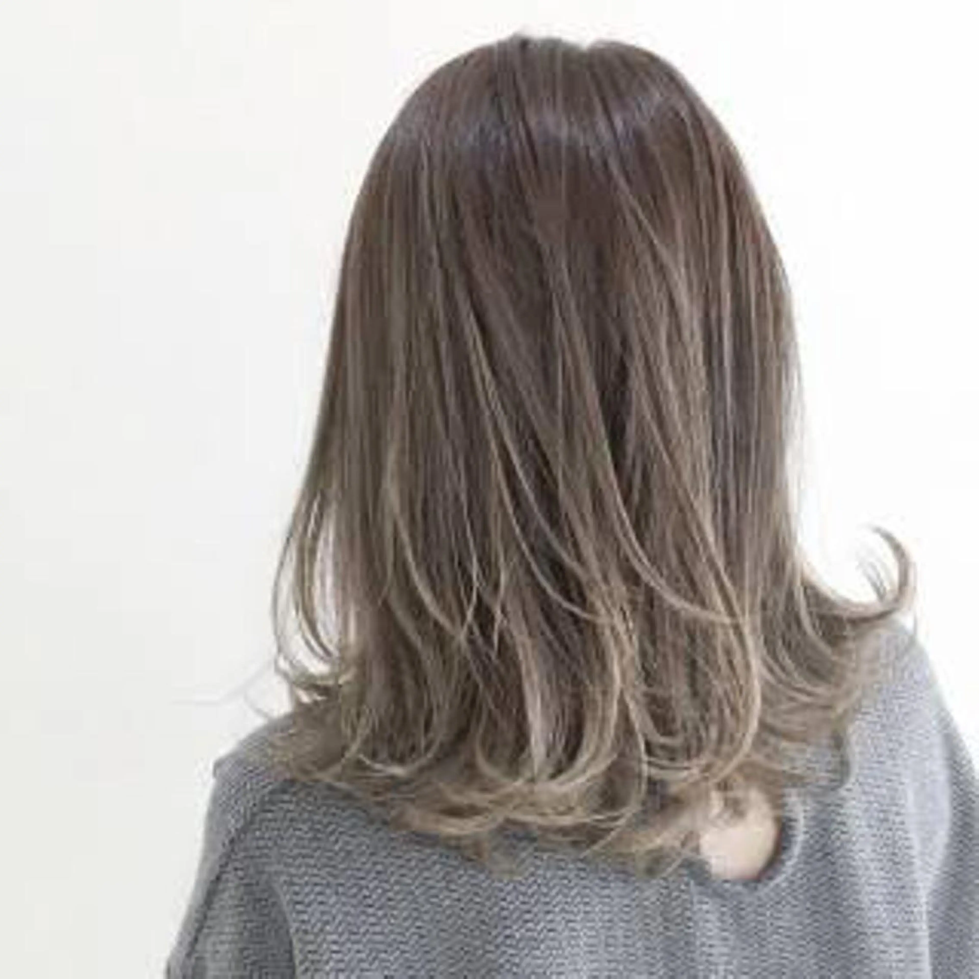 カラー アッシュ 黒髪 ブリーチ ボブ カット ヘアカラー トリートメント 【公式】amble luxe池袋東口💛のヘアスタイル