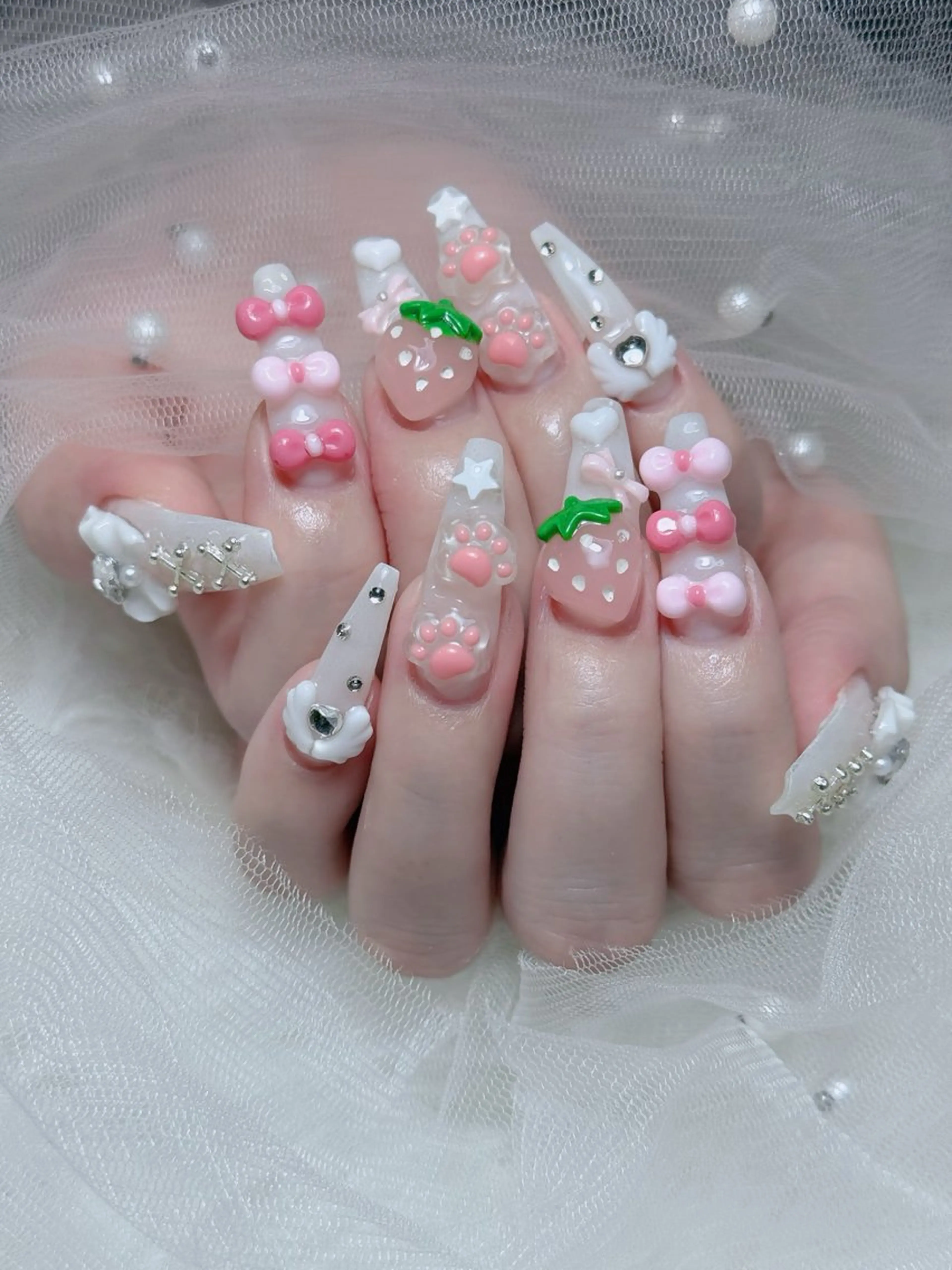 ネイル オーロラネイル チークネイル フットネイル フレンチネイル 韓国ネイル ハンドネイル Lumi Nailのネイルデザイン