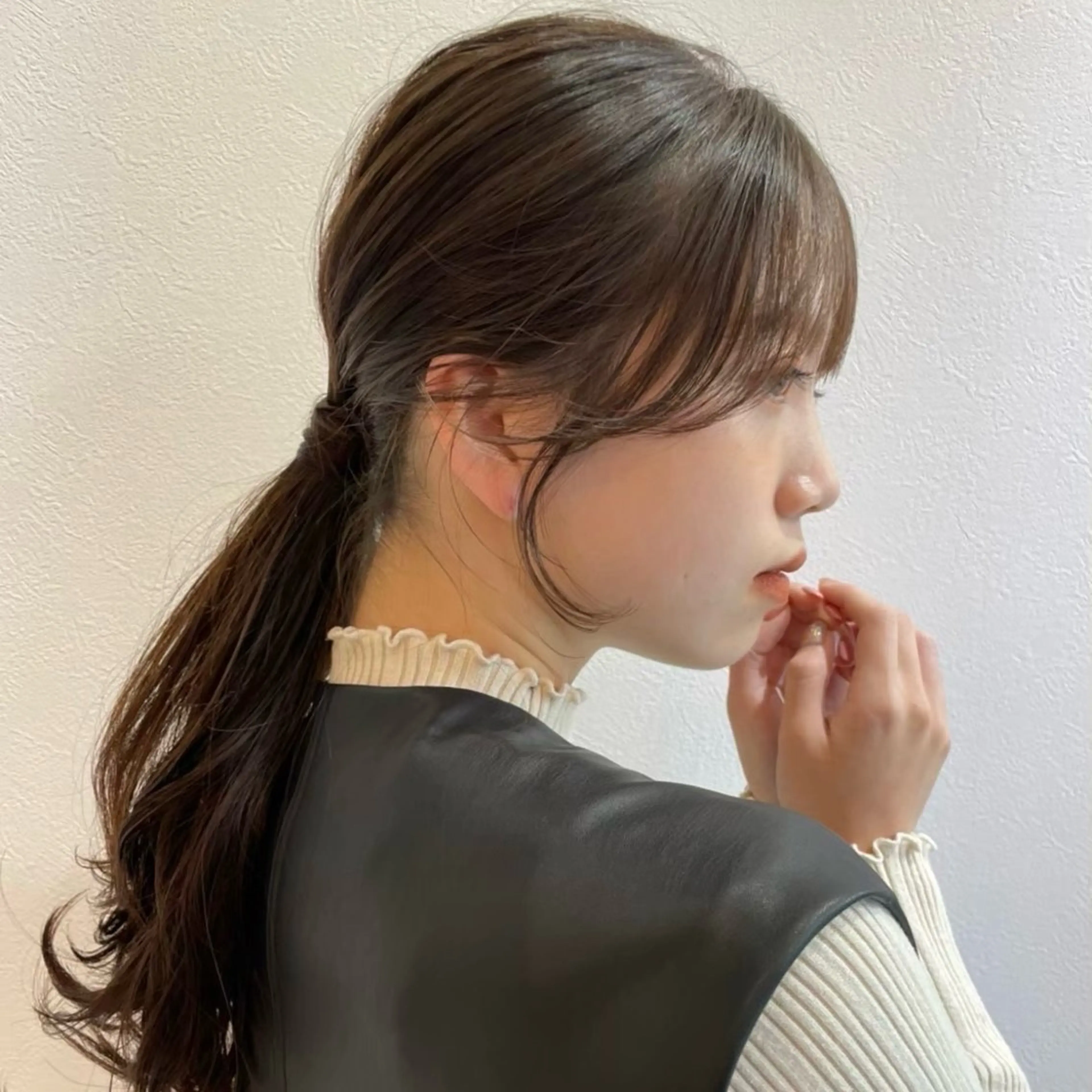 ロング 吉岡美音 GIEN NU茶屋町のヘアスタイル