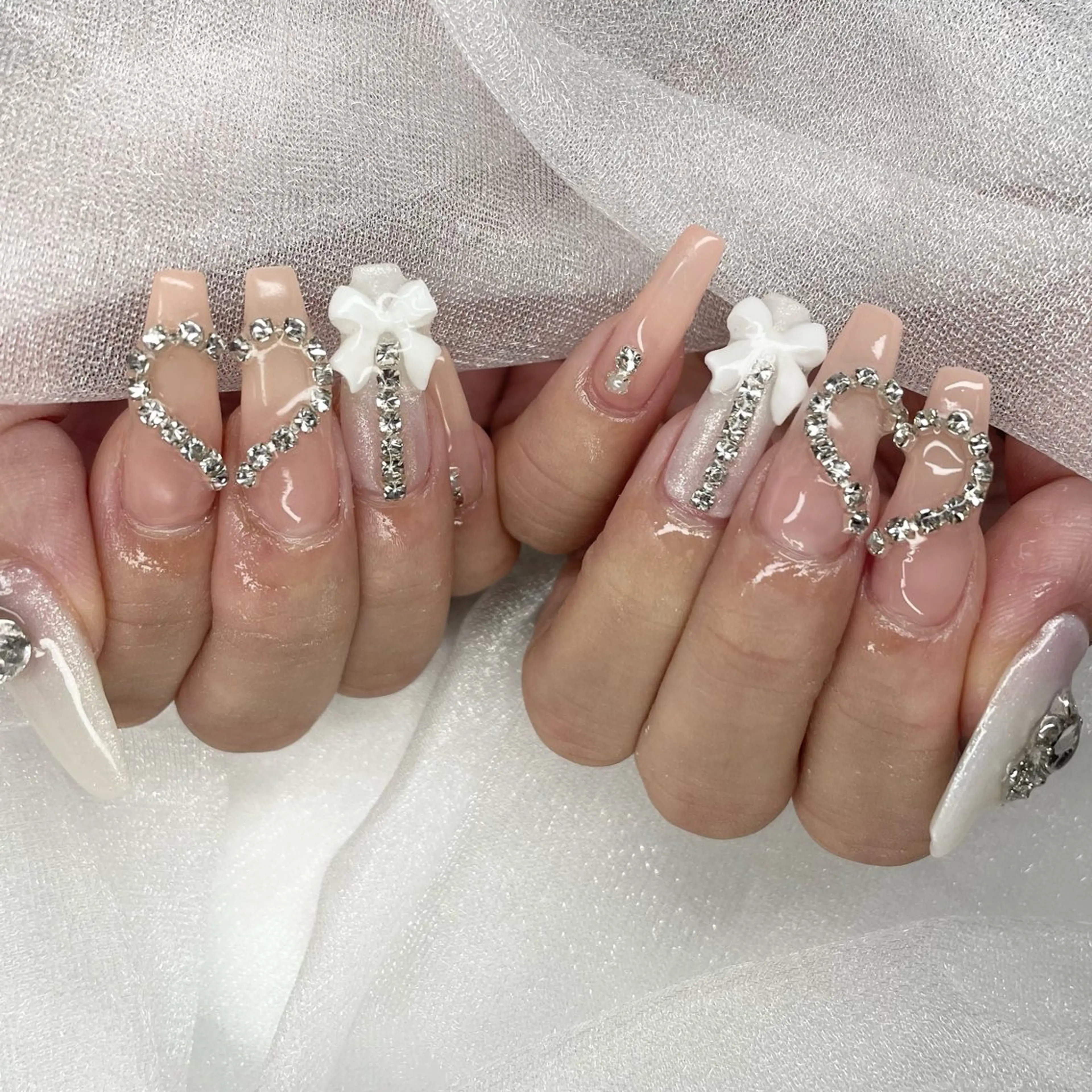 ネイル ハンドネイル Roi〈ロワ〉 Minakoのネイルデザイン