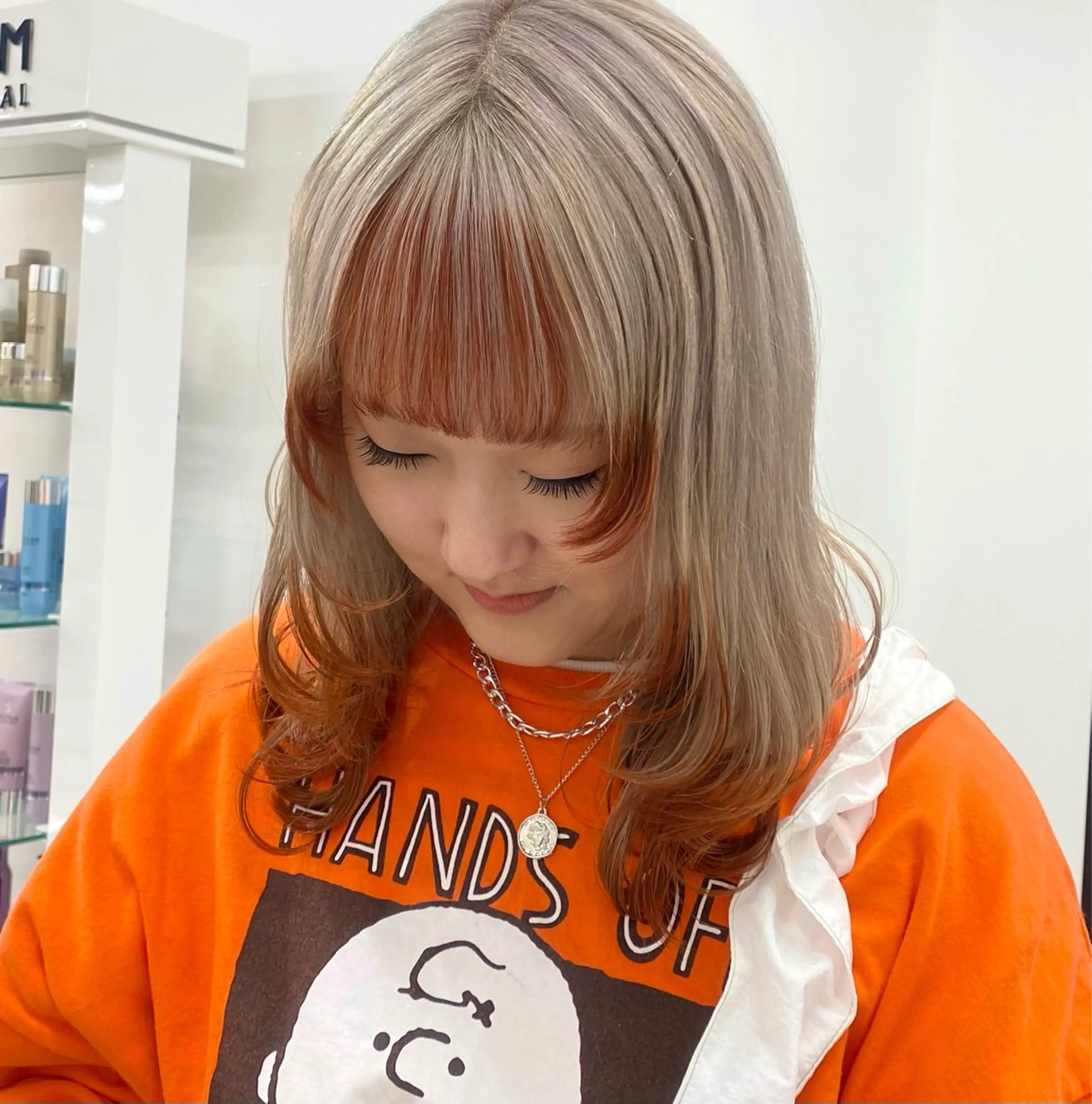 セミロング カラー ヘアアレンジ 🎀韓国ヘア🎀 𝐬𝐚𝐫𝐚🎀のヘアスタイル
