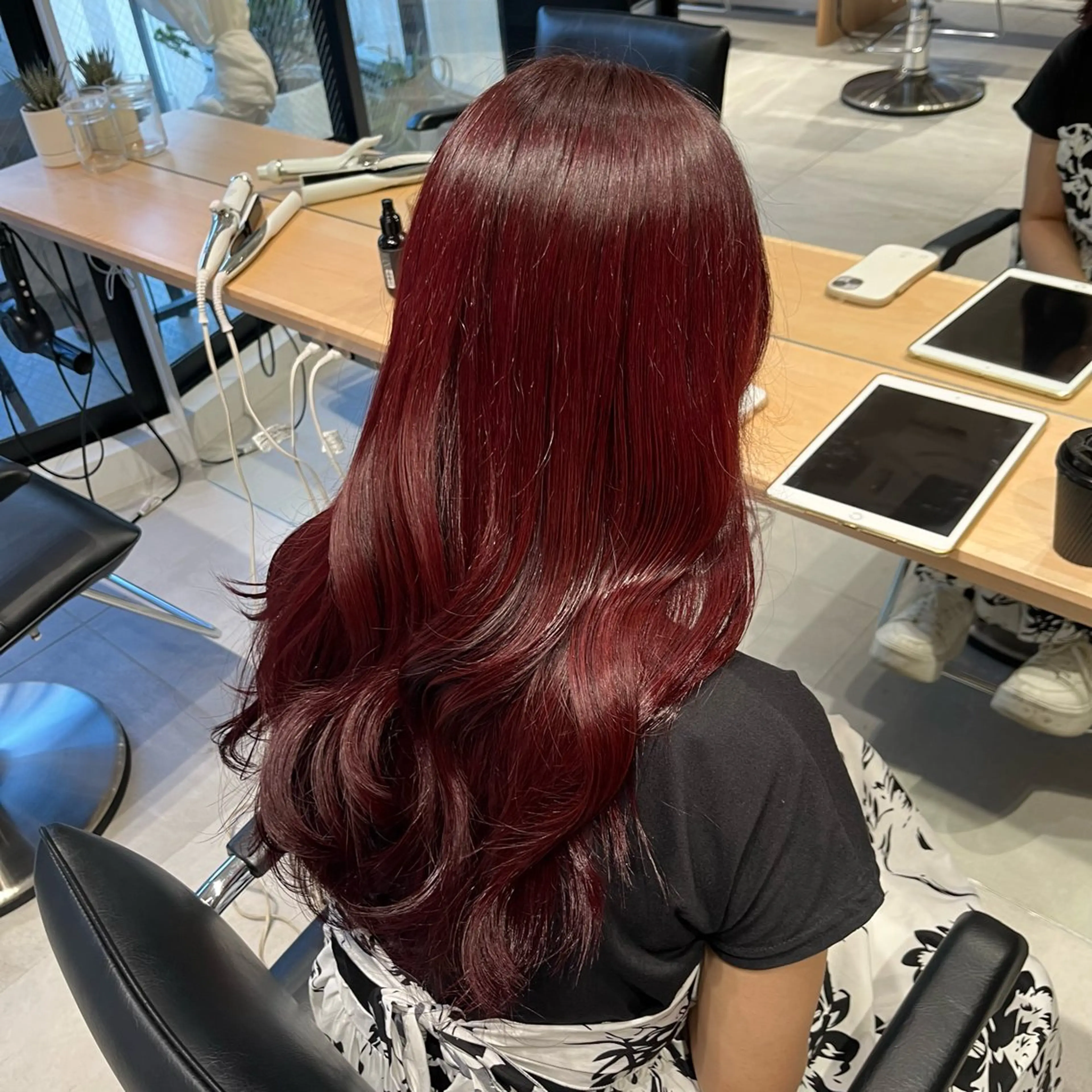 ロング カラー ブリーチ ダブルカラー ブリーチなしカラー レッドカラー ナミ🩶暗髪/暖色 ❤️/透明感/縮毛のヘアスタイル