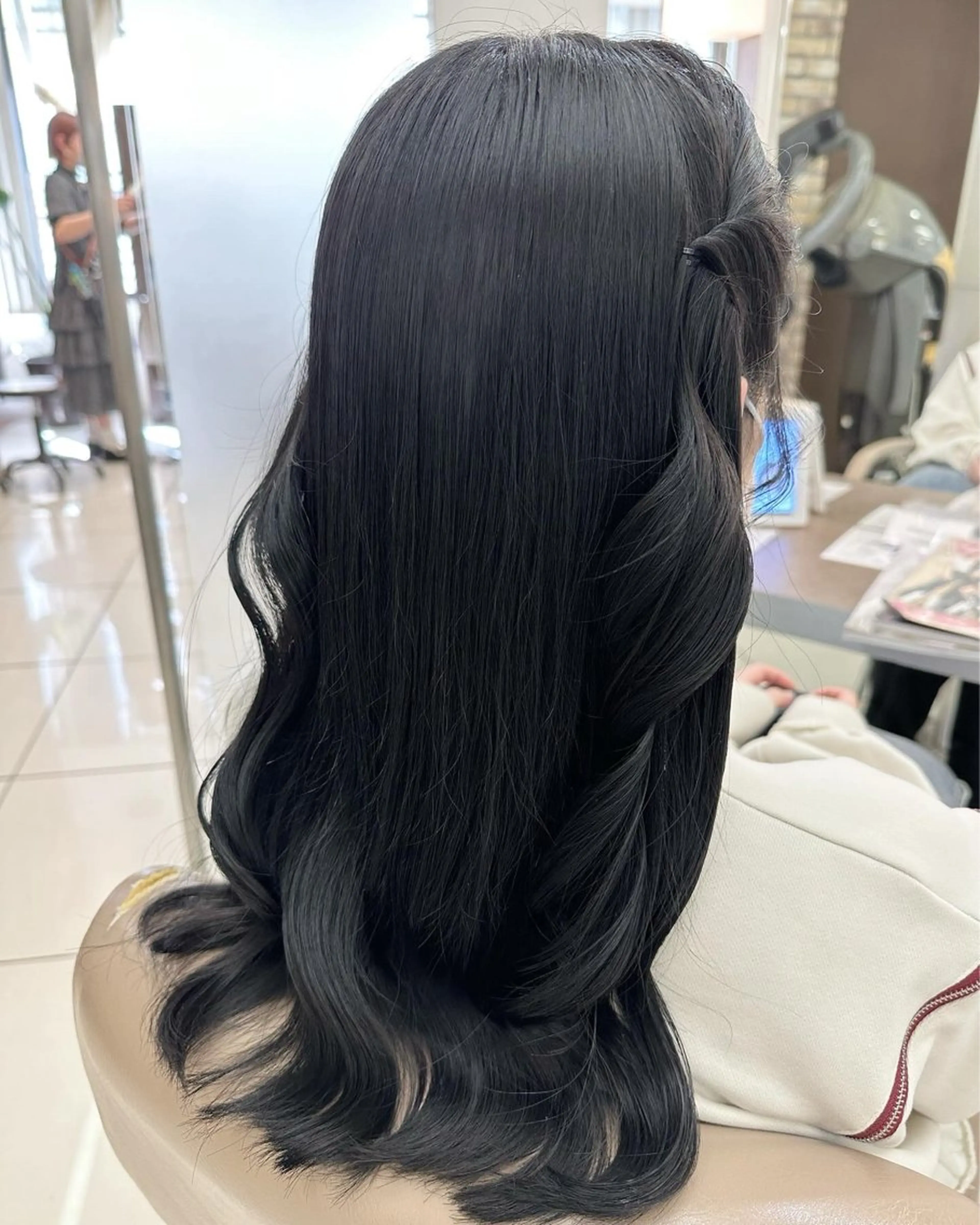 ロング カット ヘアカラー すぐ予約OK💕 シールエクステのヘアスタイル