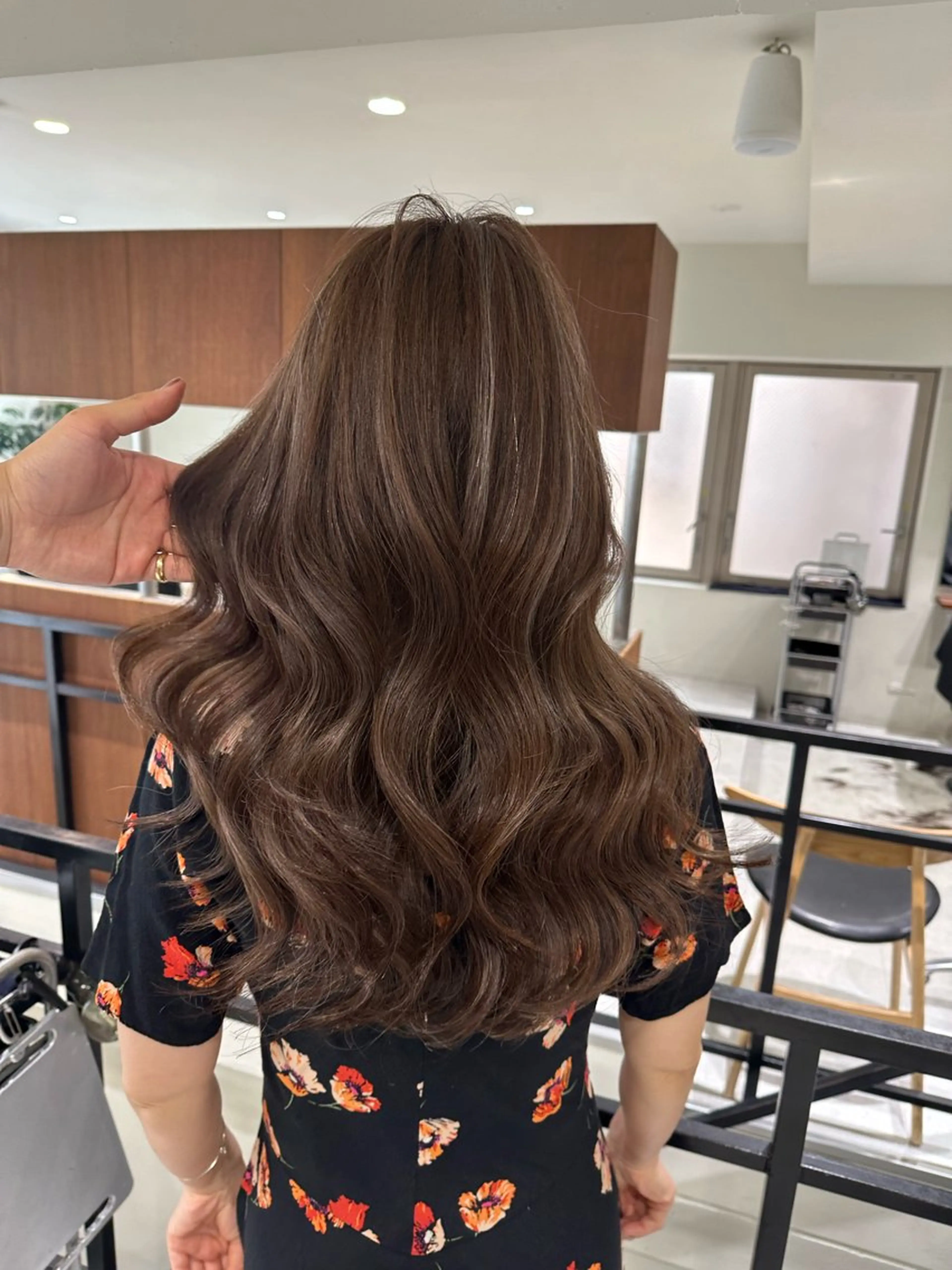 セミロング カラー カット ヘアカラー トリートメント ご予約 宜しくお願いします！のヘアスタイル
