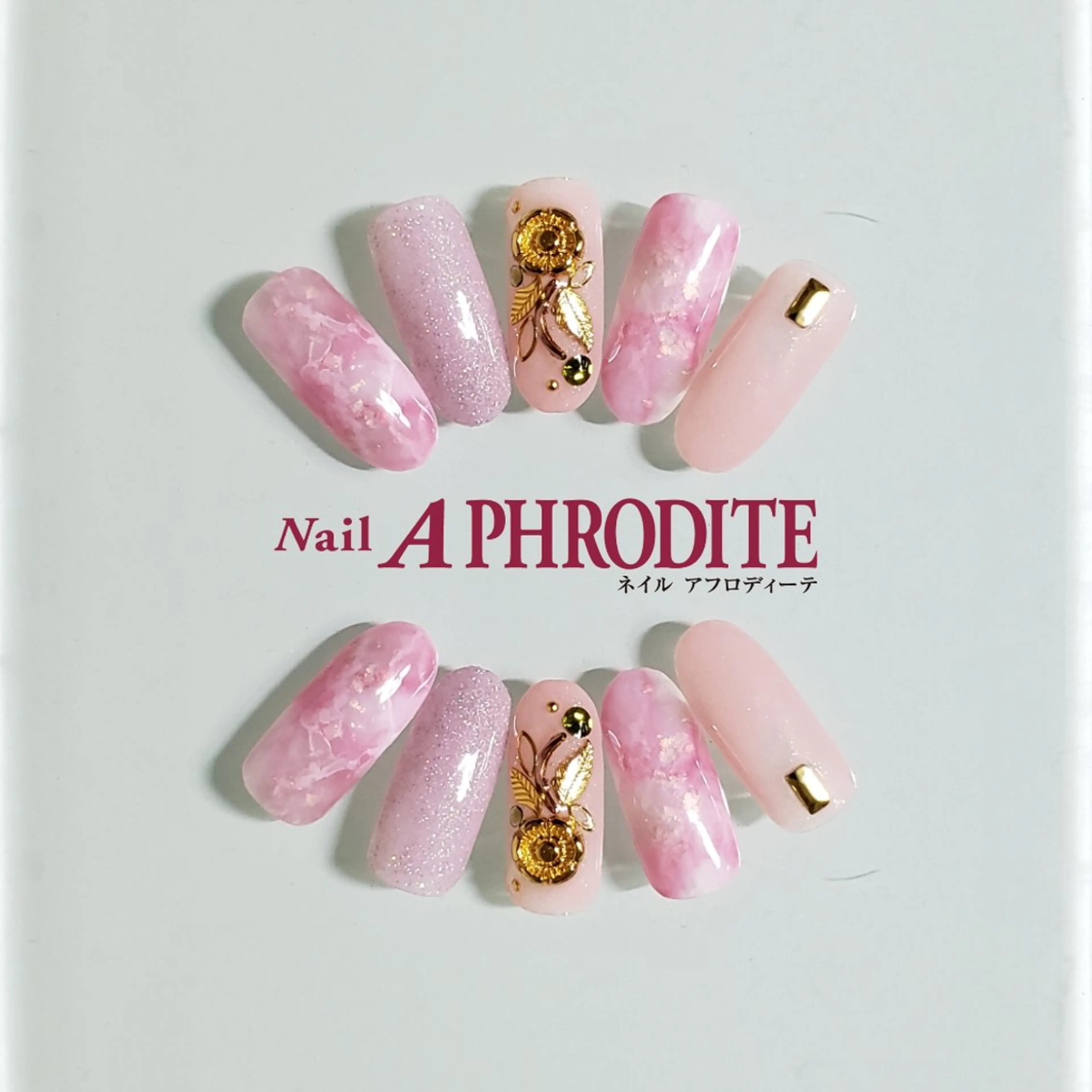 ネイル ジェルネイル ニュアンスネイル スカルプネイル ソフトジェル ネイルチップ ハンドネイル Nail  Aphroditeのネイルデザイン
