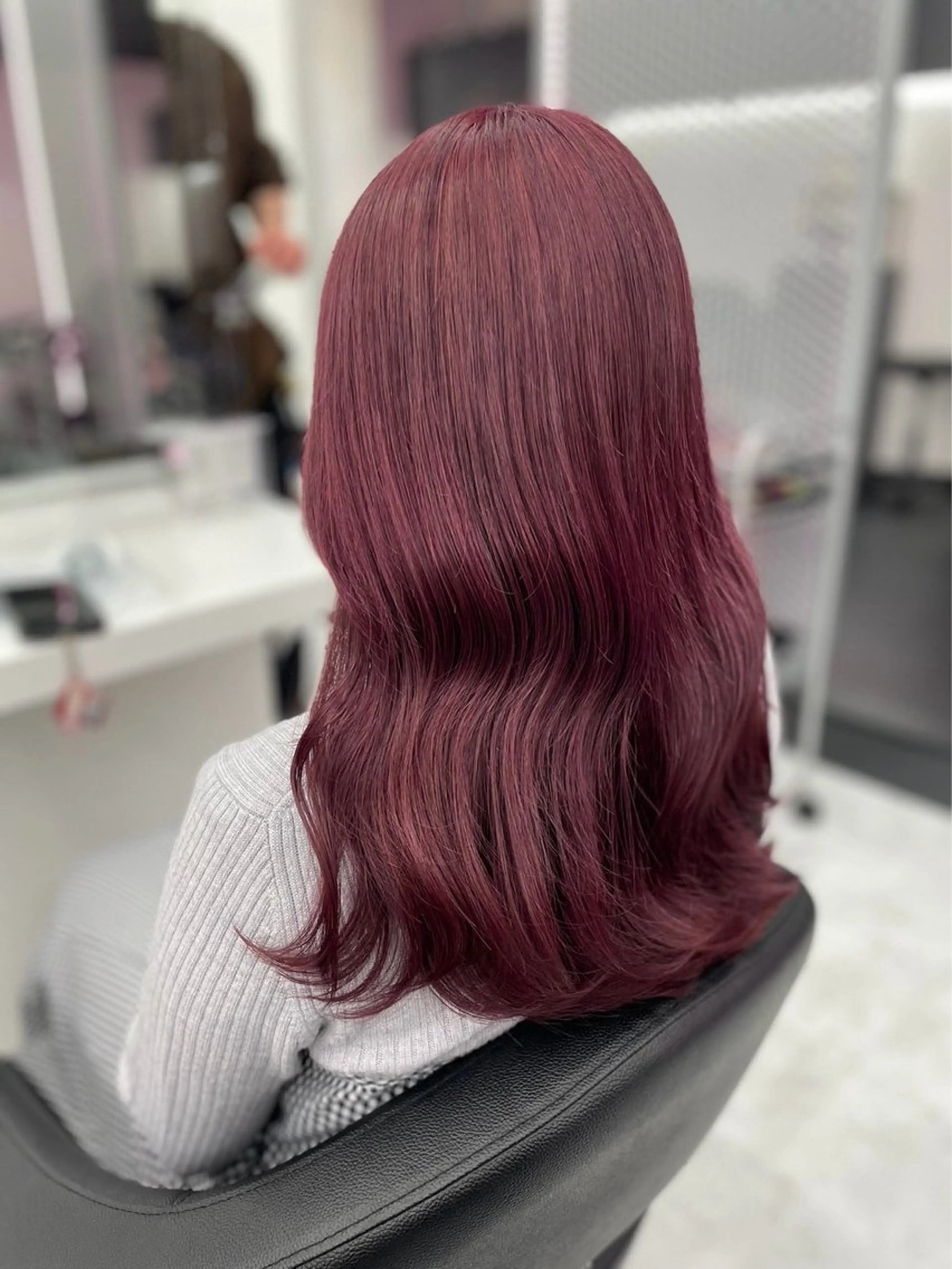 ロング ヘアカラー yuria 🌙のヘアスタイル