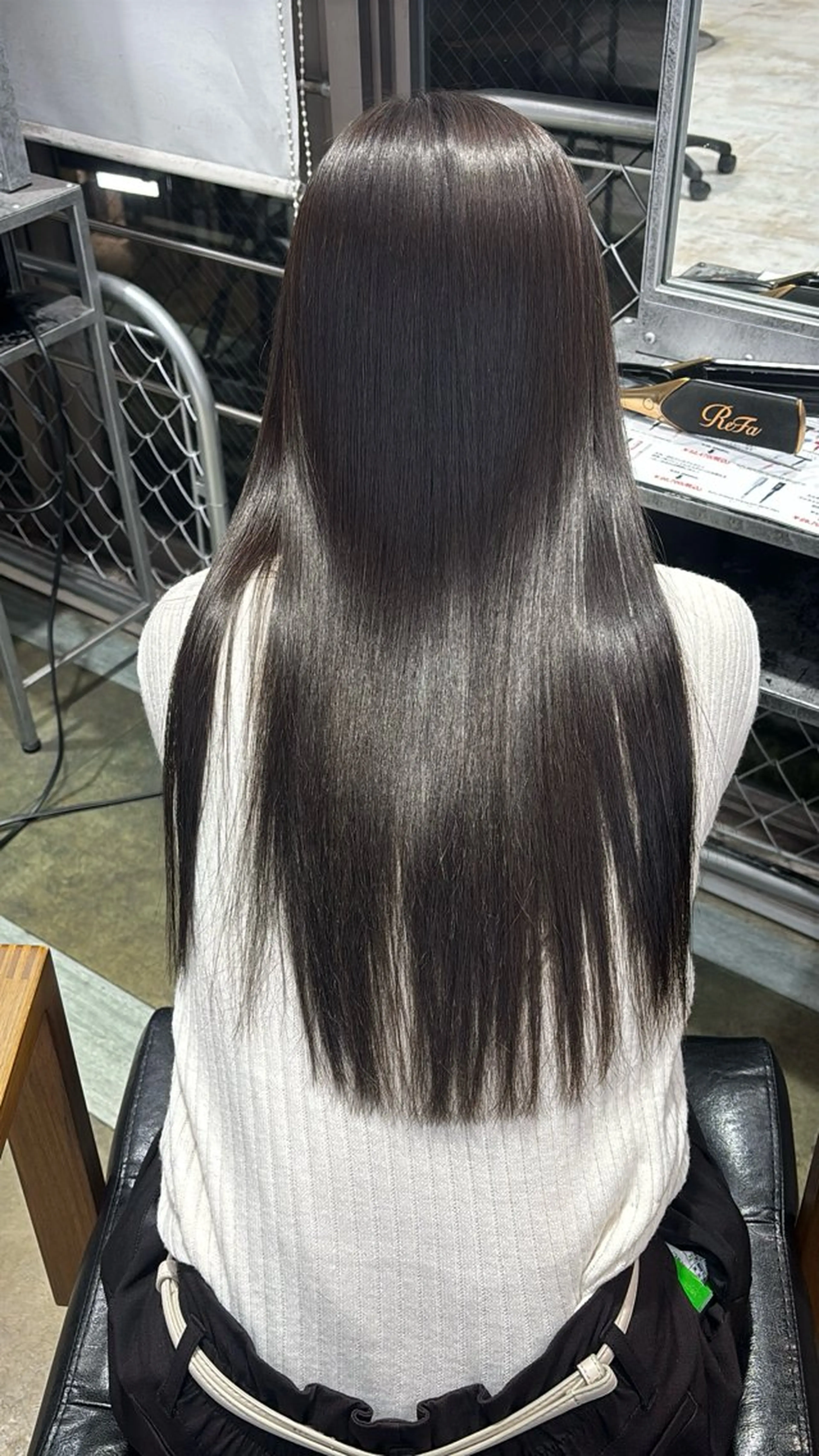 ロング カット ヘアカラー 縮毛矯正 ヘッドスパ ヘアセット 韓国ヘア/ブリーチ無 しWカラー/オリーブのヘアスタイル