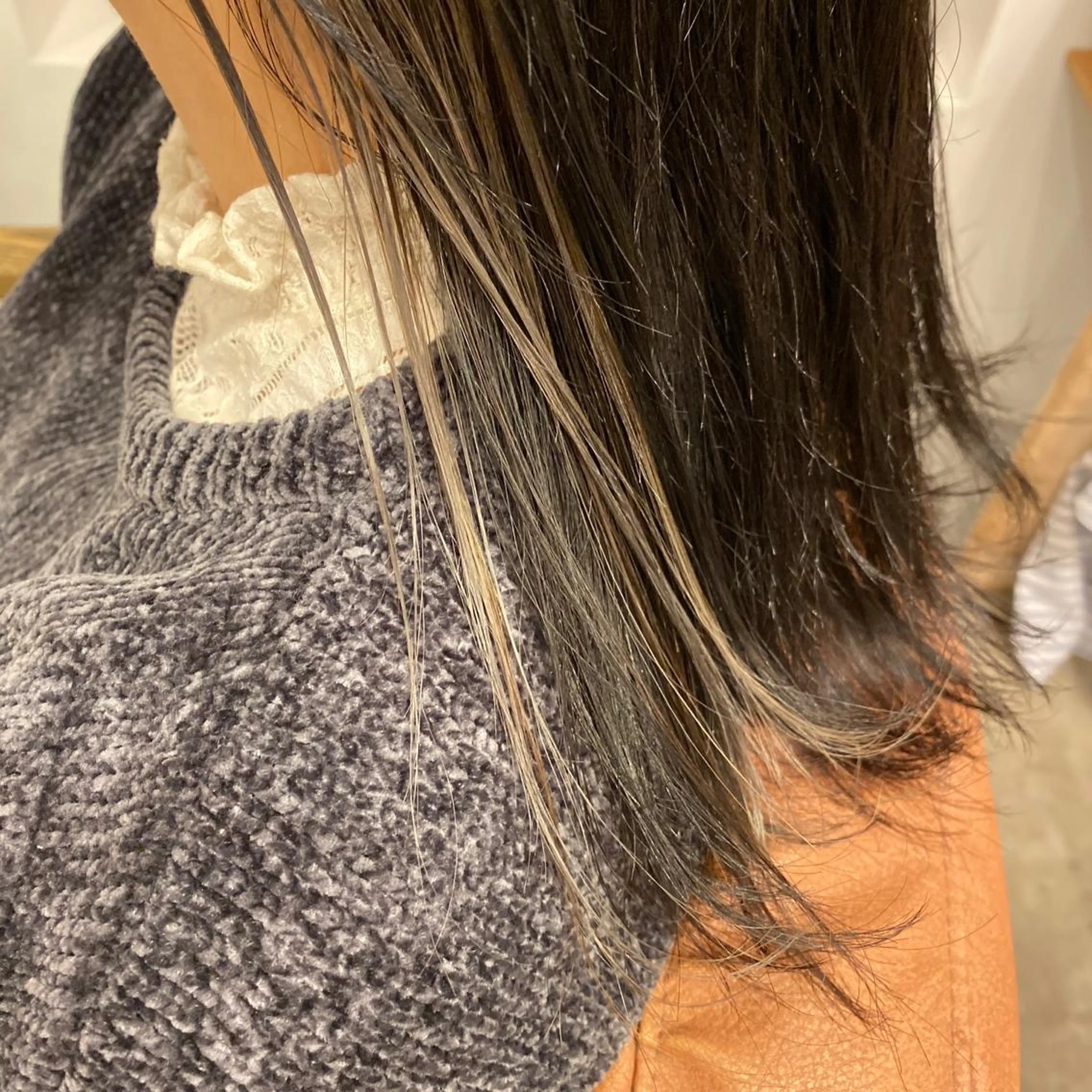 セミロング カラー イヤリングカラー トリートメント ヘアカラー トリートメント 🌷pasapas/ すみれ🌷のヘアスタイル