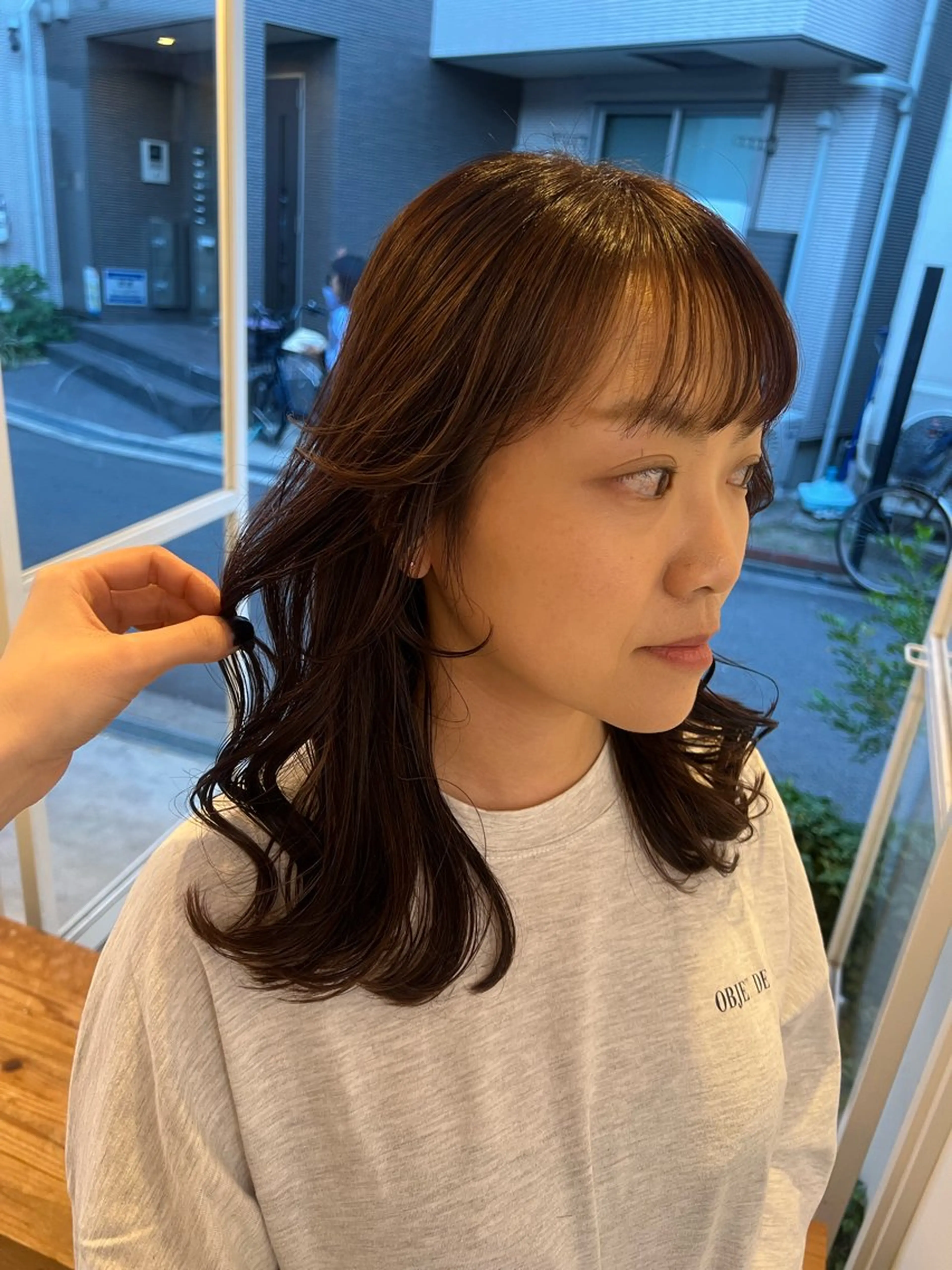 セミロング カラー 顔周りカット カット ヘアカラー トリートメント 長田 唯のヘアスタイル
