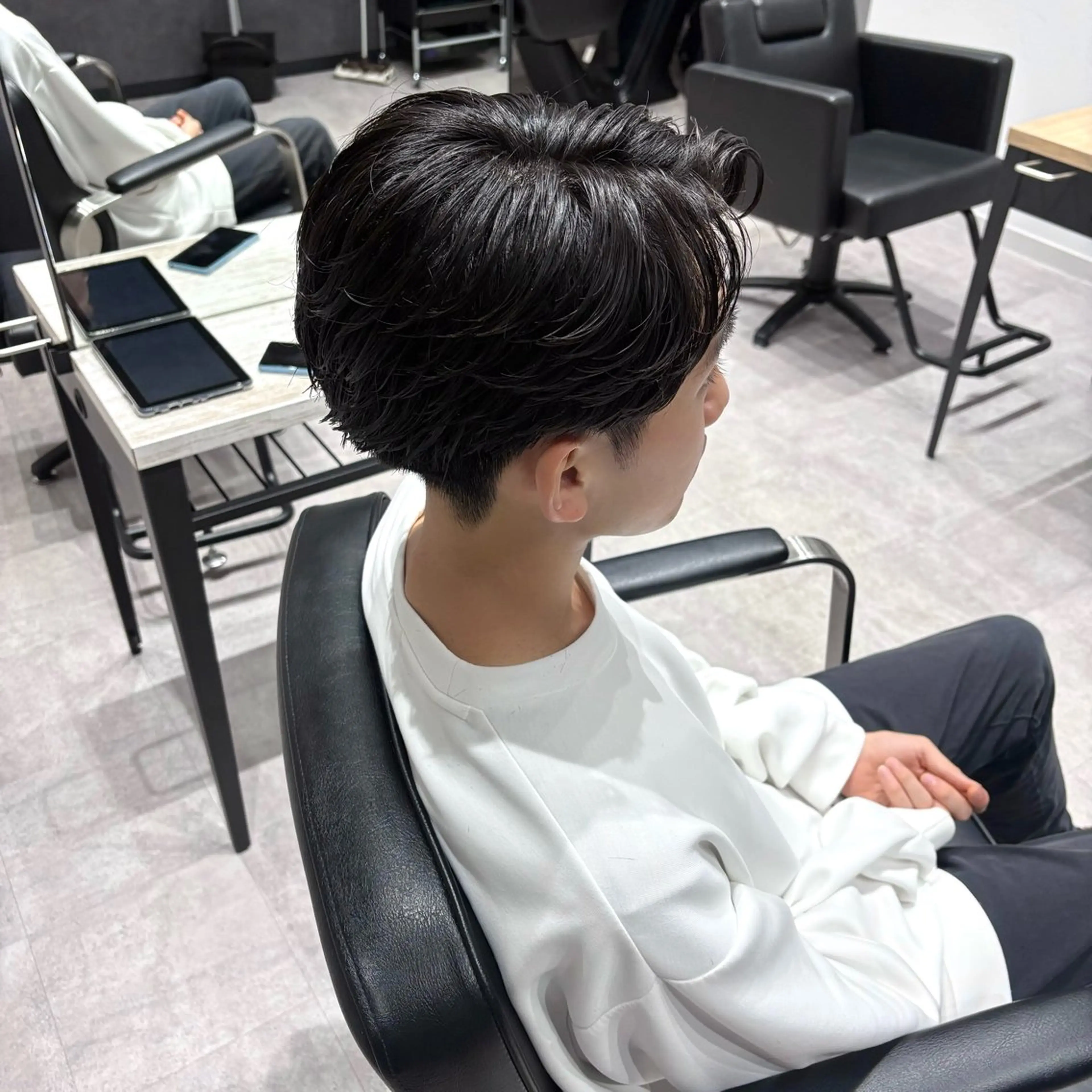 ショート パーマ メンズ センターパート メンズパーマ ニュアンスパーマ カット パーマ 浜松/メンズサロン/ Yuna🐈‍⬛🫧のヘアスタイル