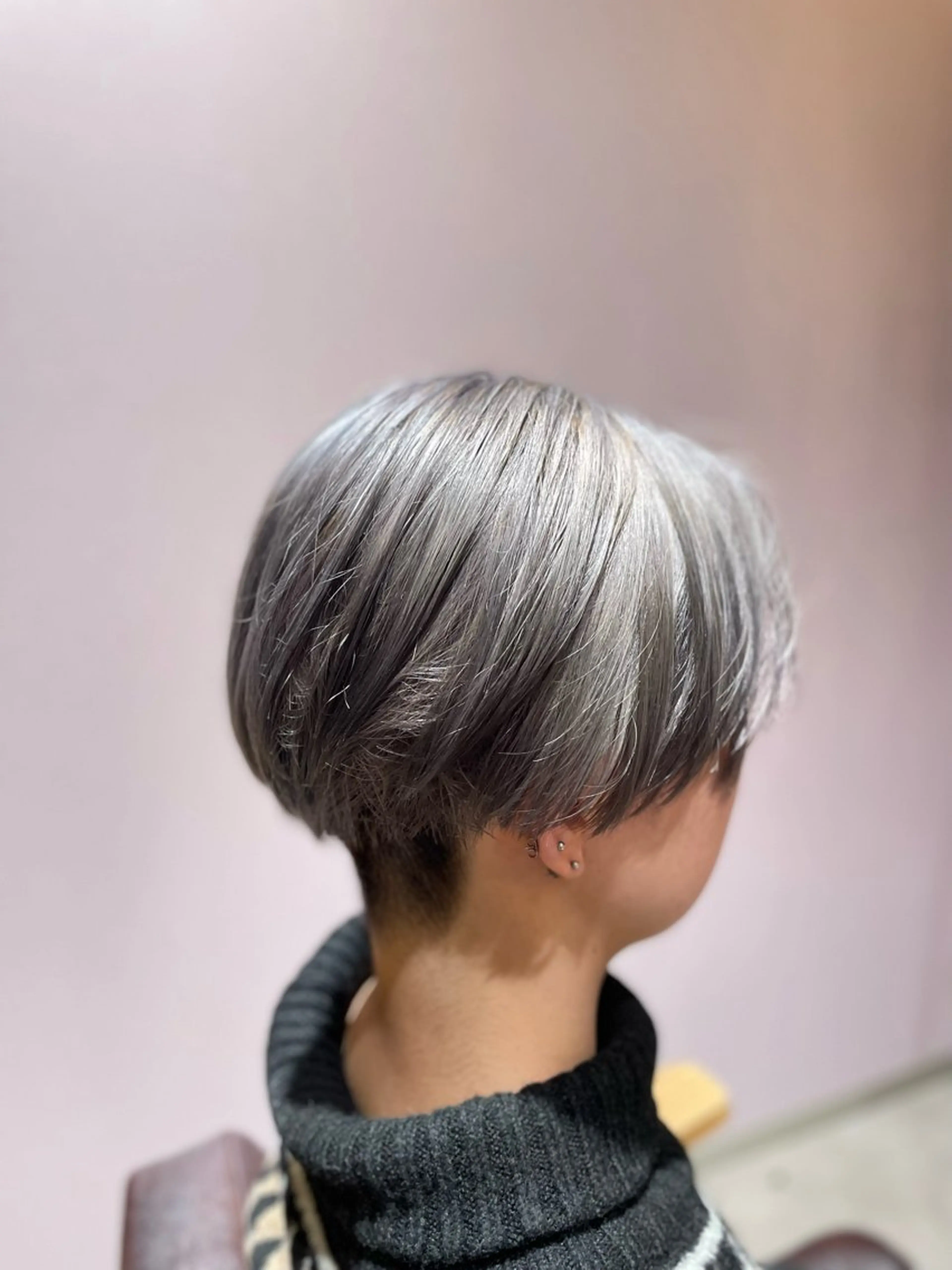 ショート カラー ヘアカラー トリートメント 山本 純平のヘアスタイル