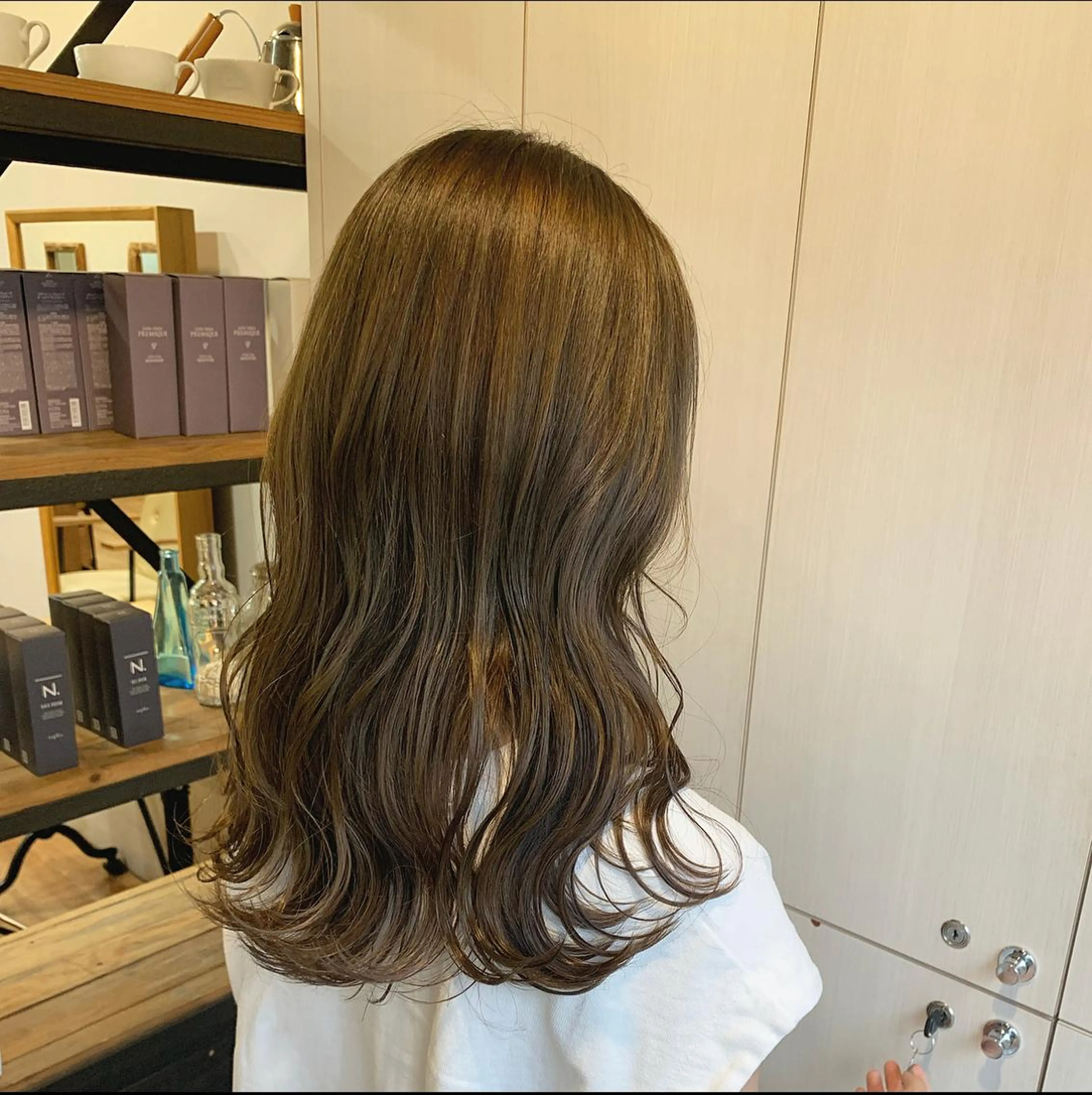 ロング カラー ベージュカラー 透明感カラー ヘアカラー トリートメント あべ ゆうかのヘアスタイル