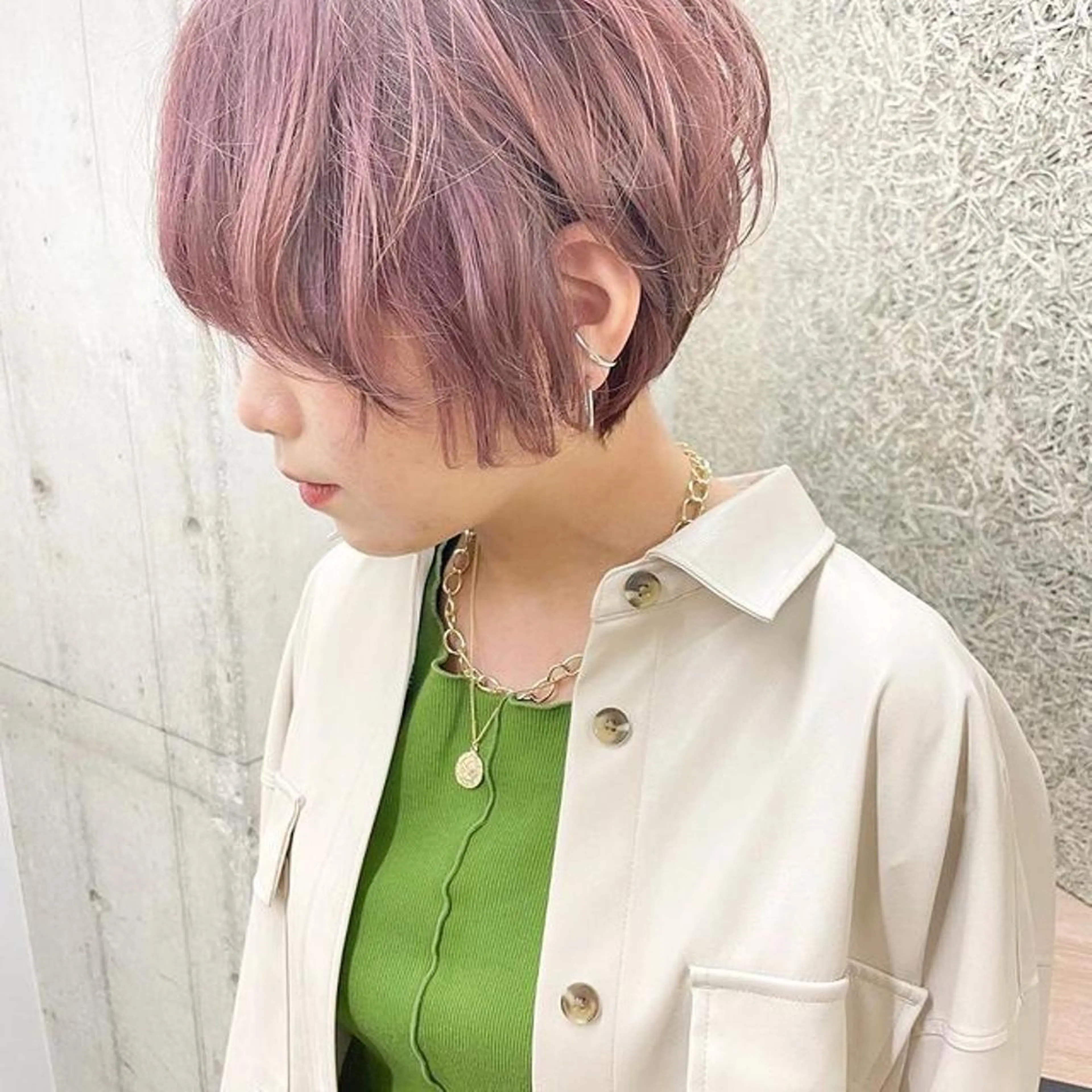 ショート カラー パーマ アディクシーカラー ブロンド デザインカラー ハイトーンカラー デート N° uairo 川崎店【ユアイロ】のヘアスタイル