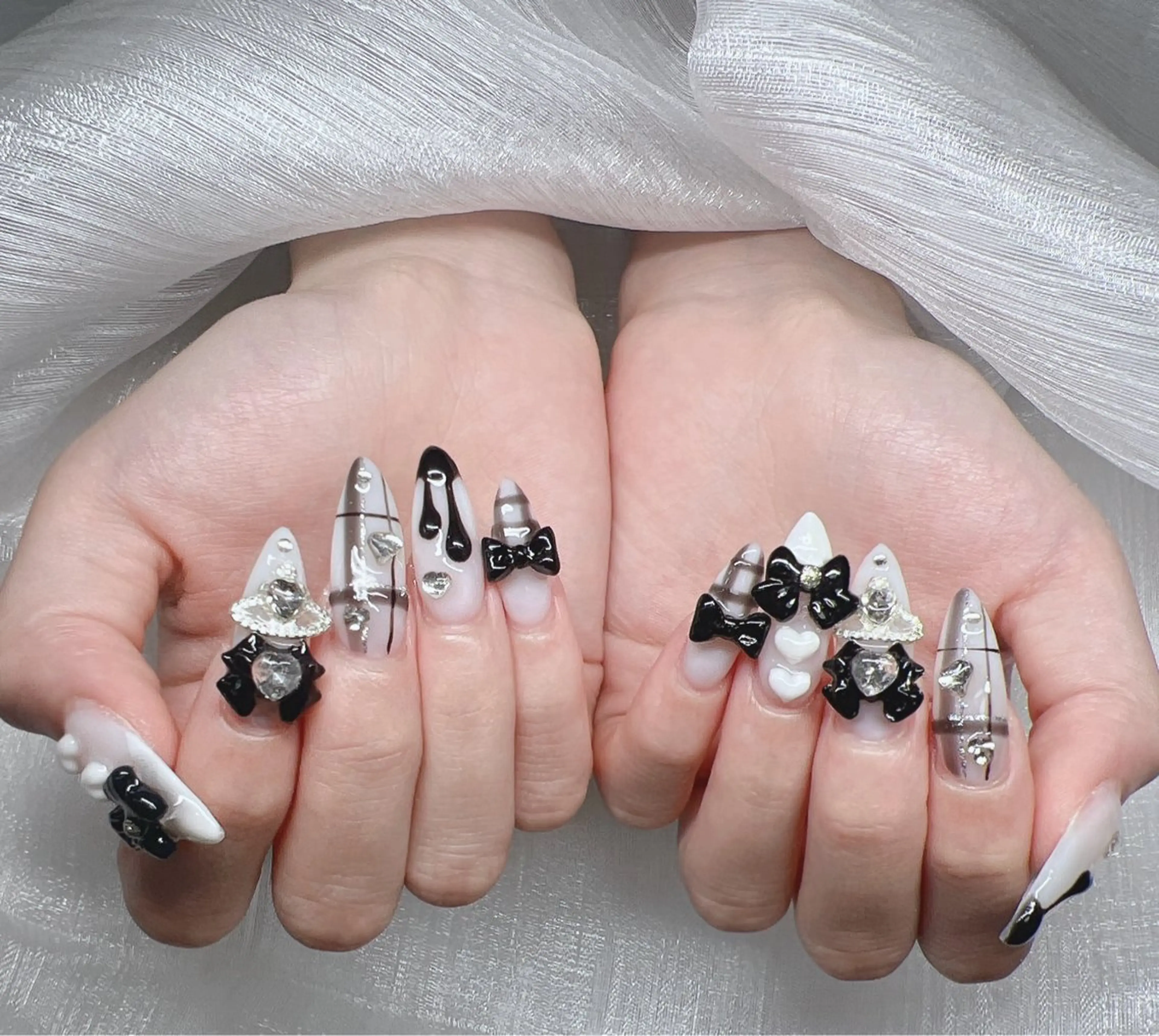 ネイル 長さ出し グラデーション キラキラネイル マグネットネイル ニュアンスネイル ハンドネイル Lee Nails チップ長さだし専門店のネイルデザイン